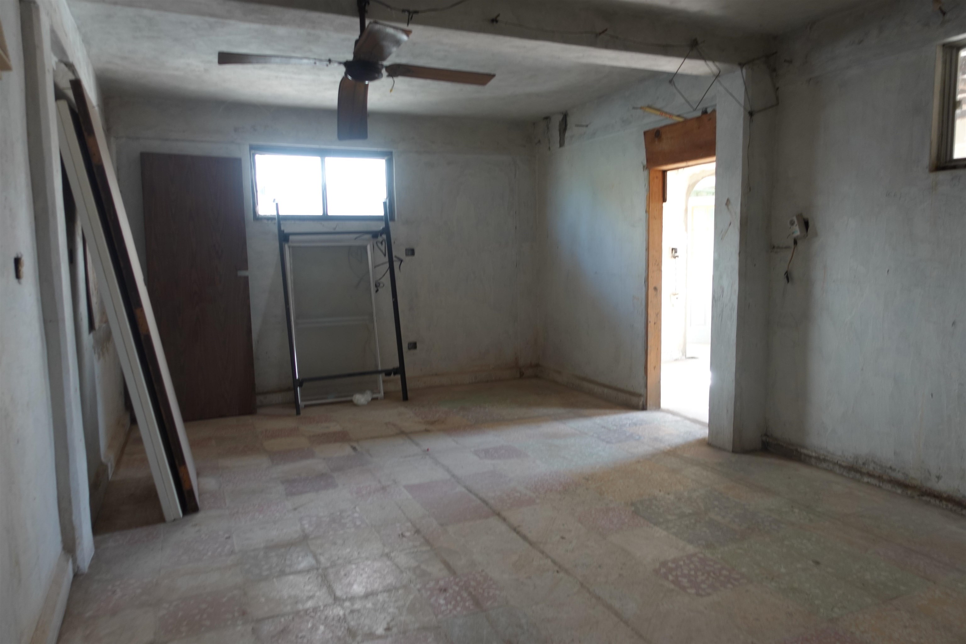 1518 Santa Cleotilde Ave