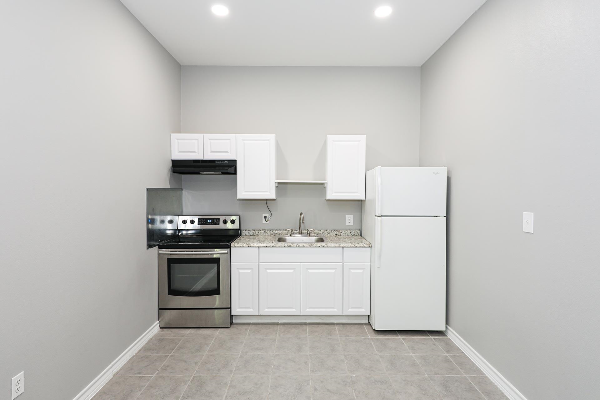 1215 Bustamante St Unit: 1