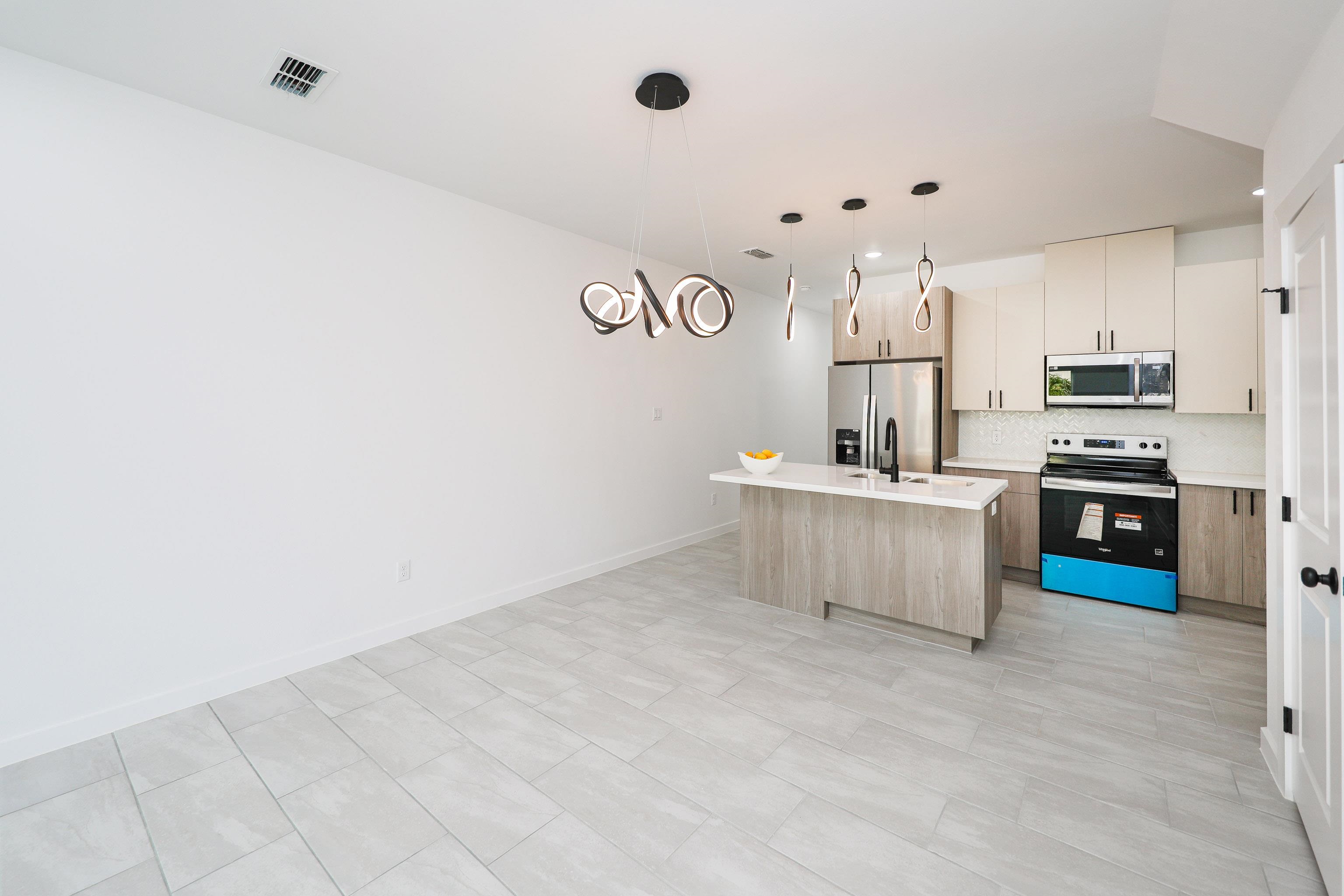 8218 Casa Verde Rd Unit: 3026