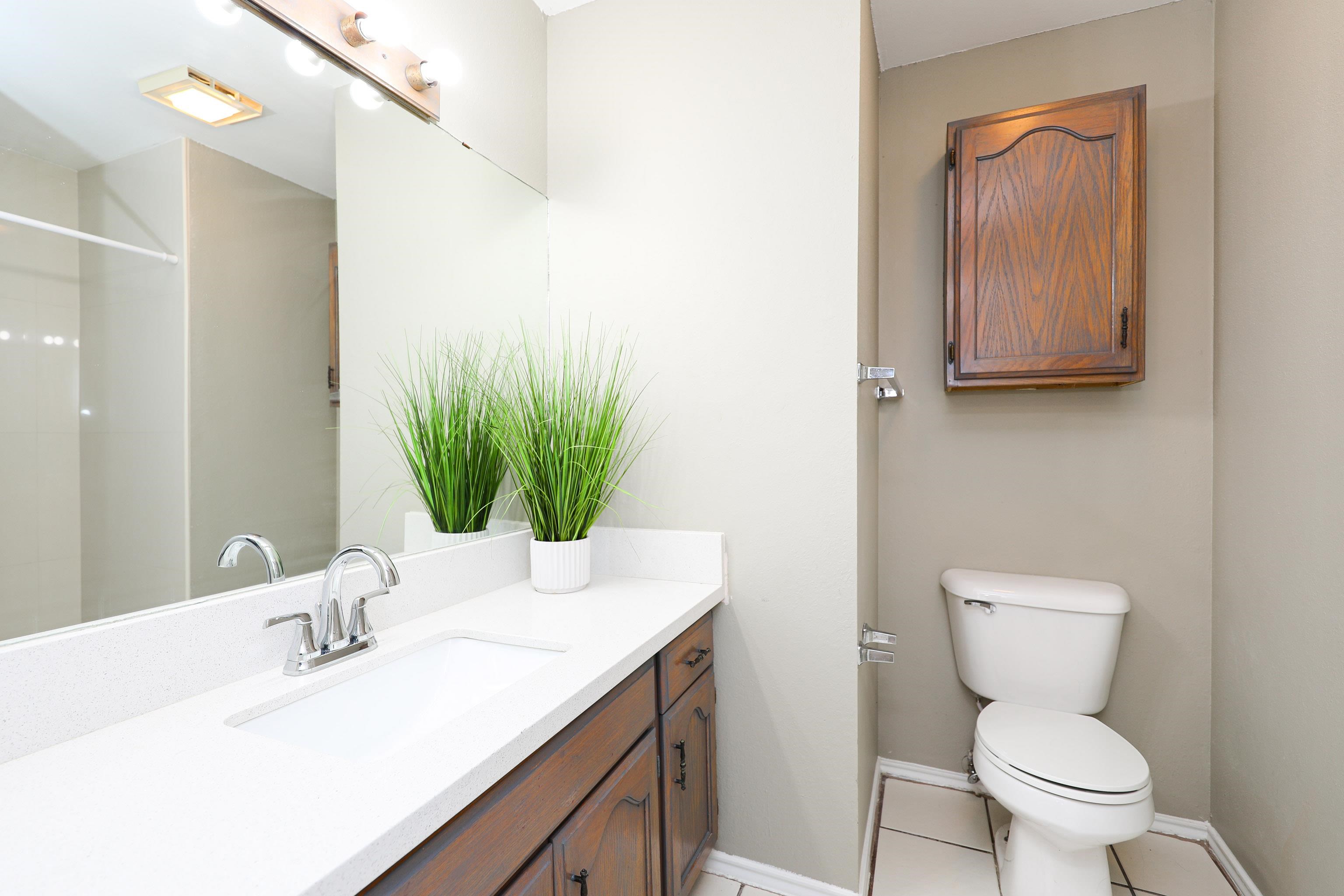 8911 McPherson Rd Unit: 2D