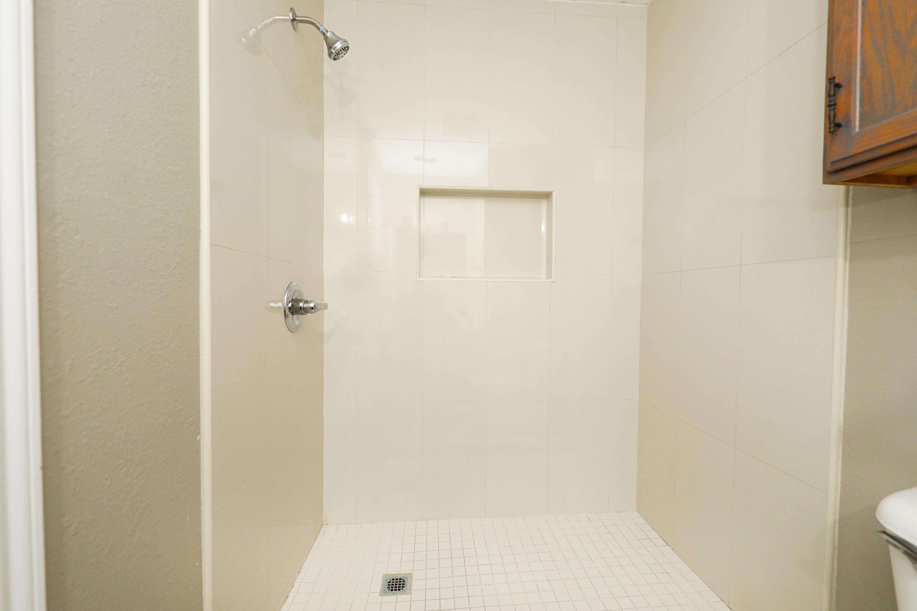 8911 McPherson Rd Unit: 2D