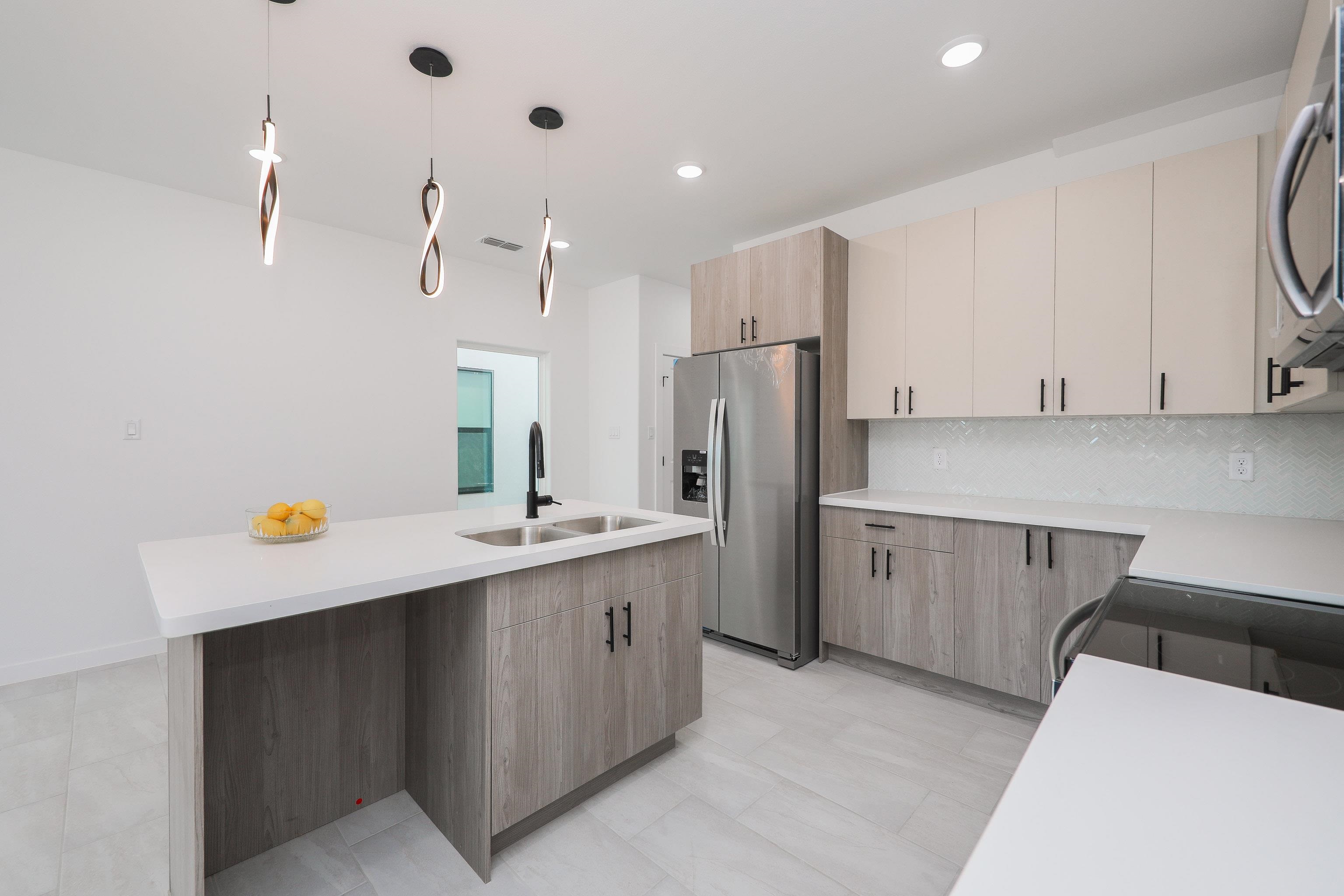 8218 Casa Verde Rd Unit: 3023