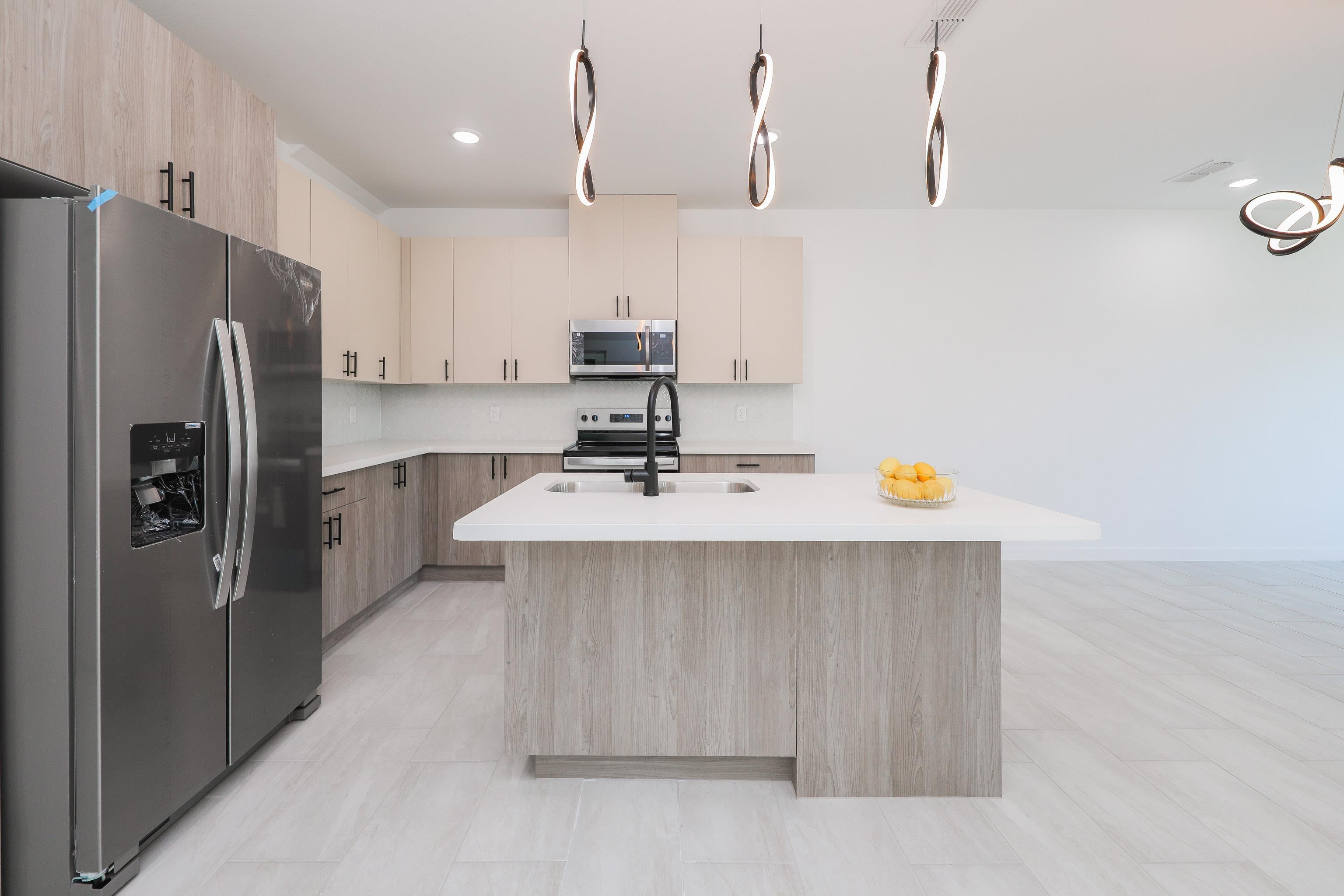 8218 Casa Verde Rd Unit: 3023