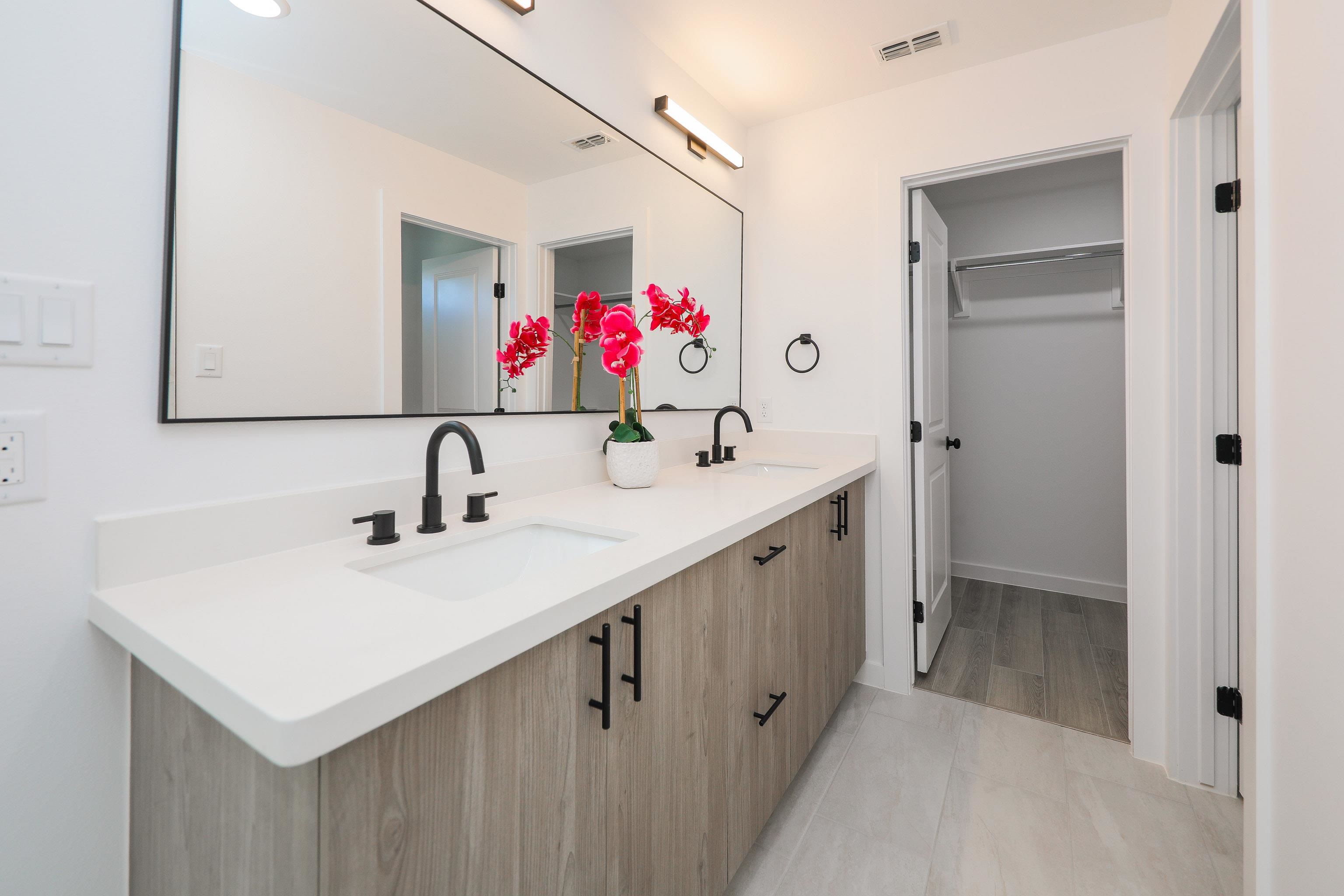 8218 Casa Verde Rd Unit: 3023