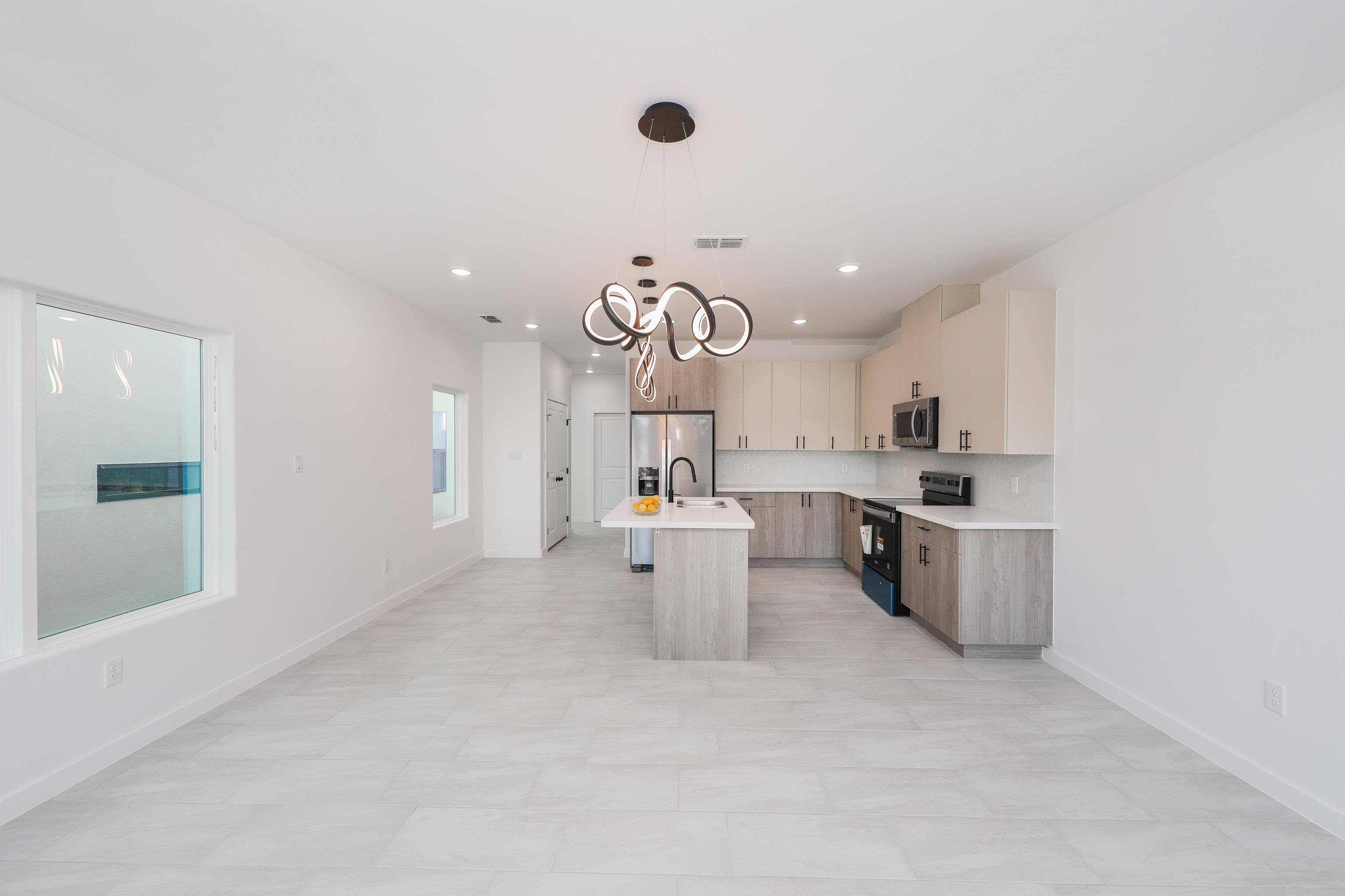 8218 Casa Verde Rd Unit: 3023