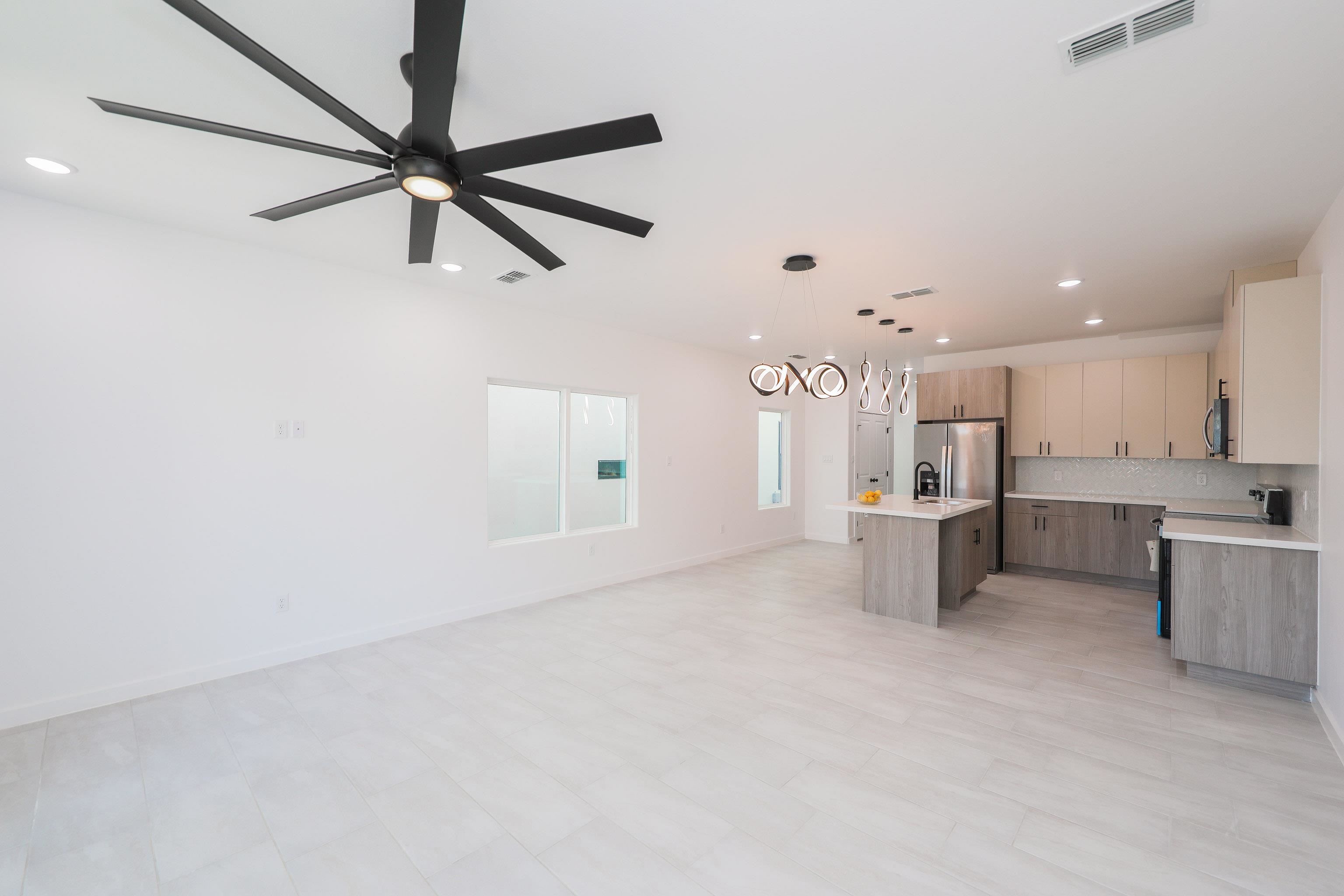 8218 Casa Verde Rd Unit: 3023