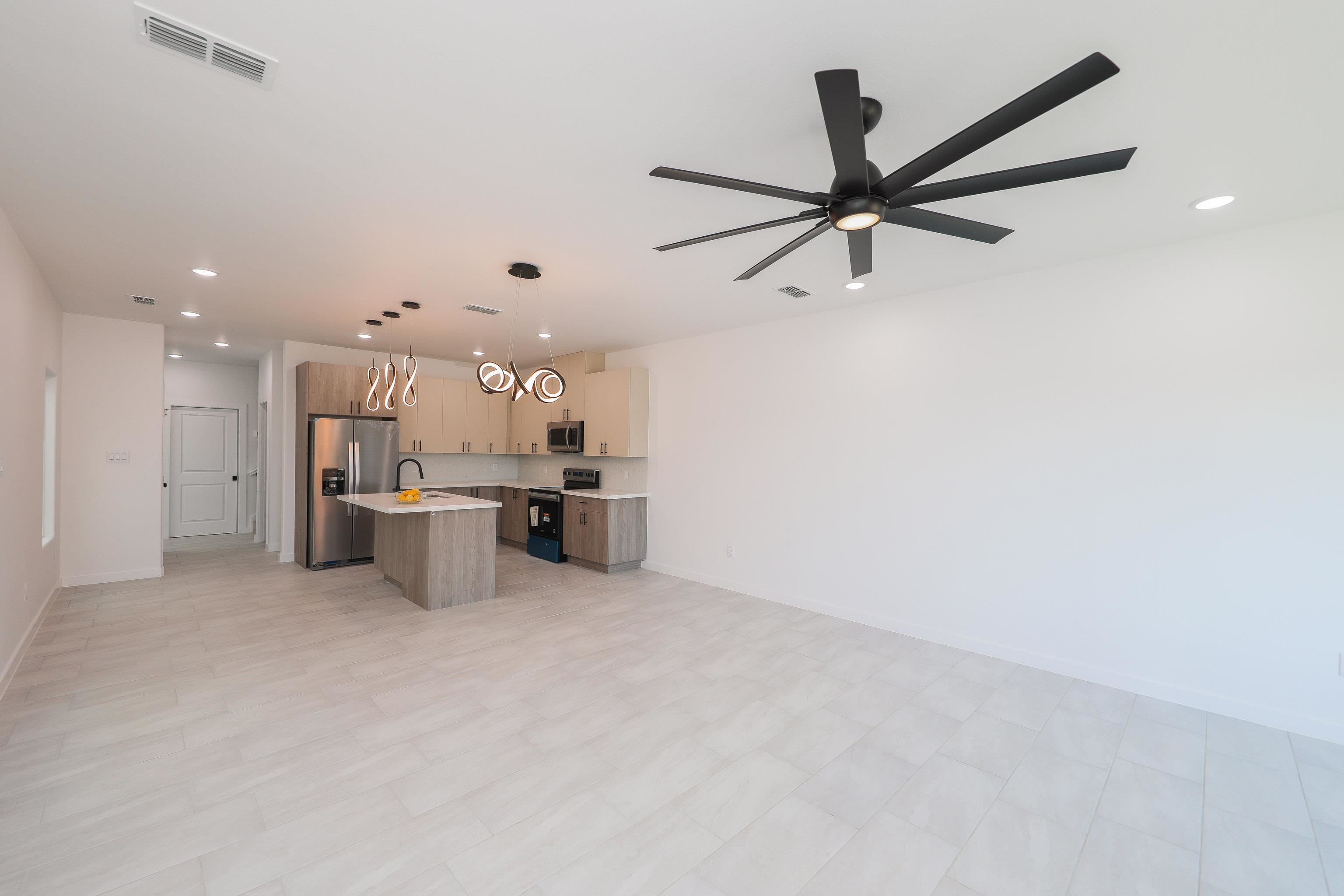 8218 Casa Verde Rd Unit: 3023