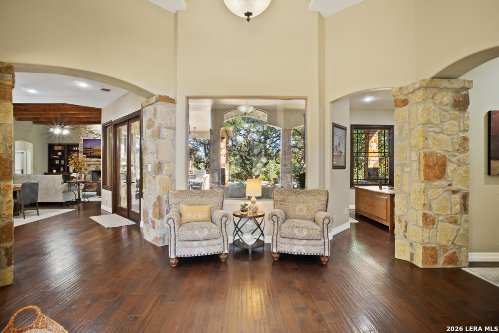 1903 River Way