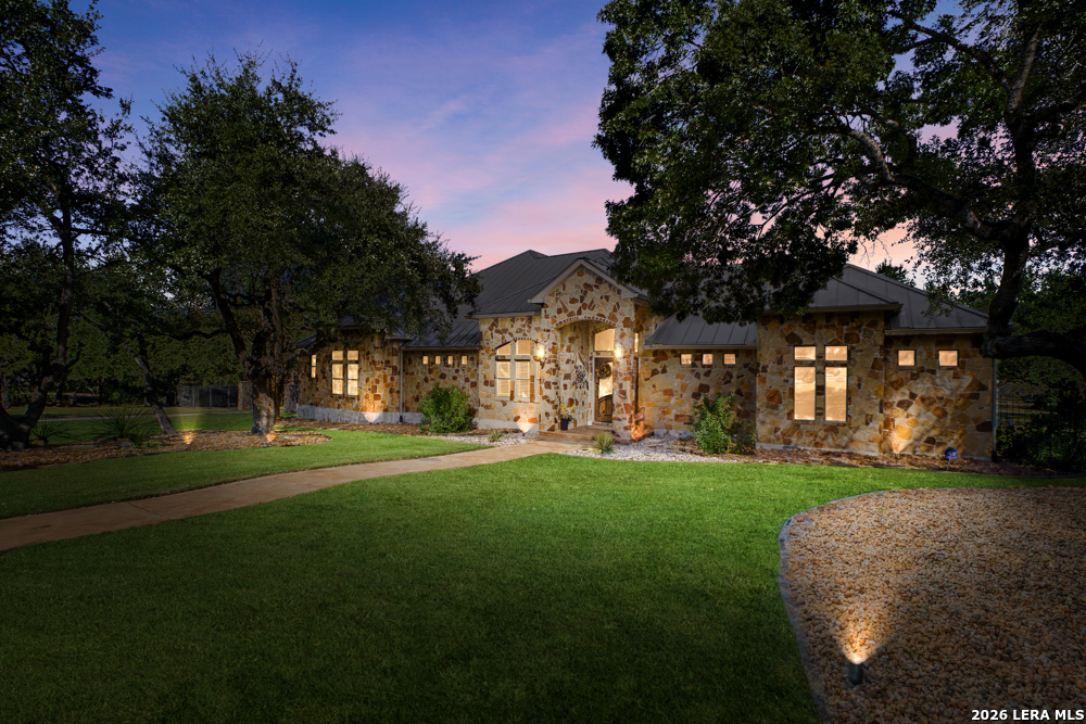1903 River Way