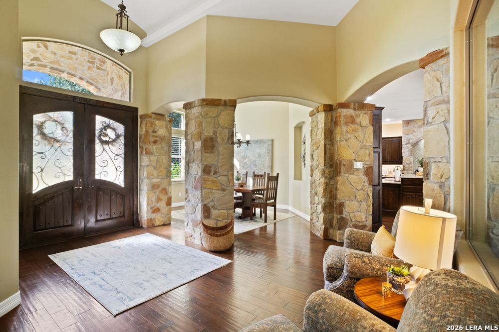 1903 River Way