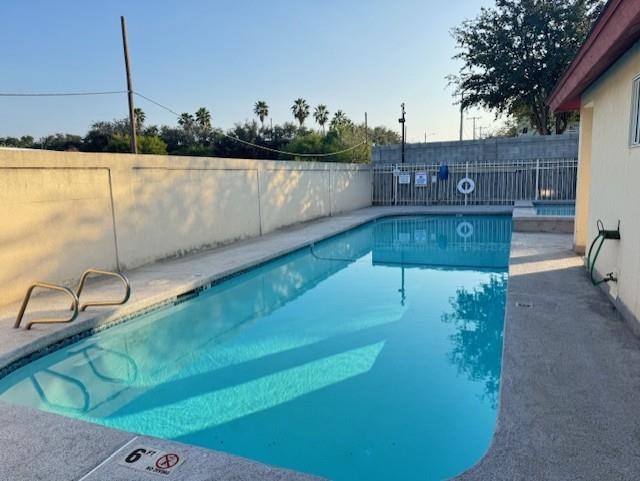 5410 Marcella Ave Unit: 8