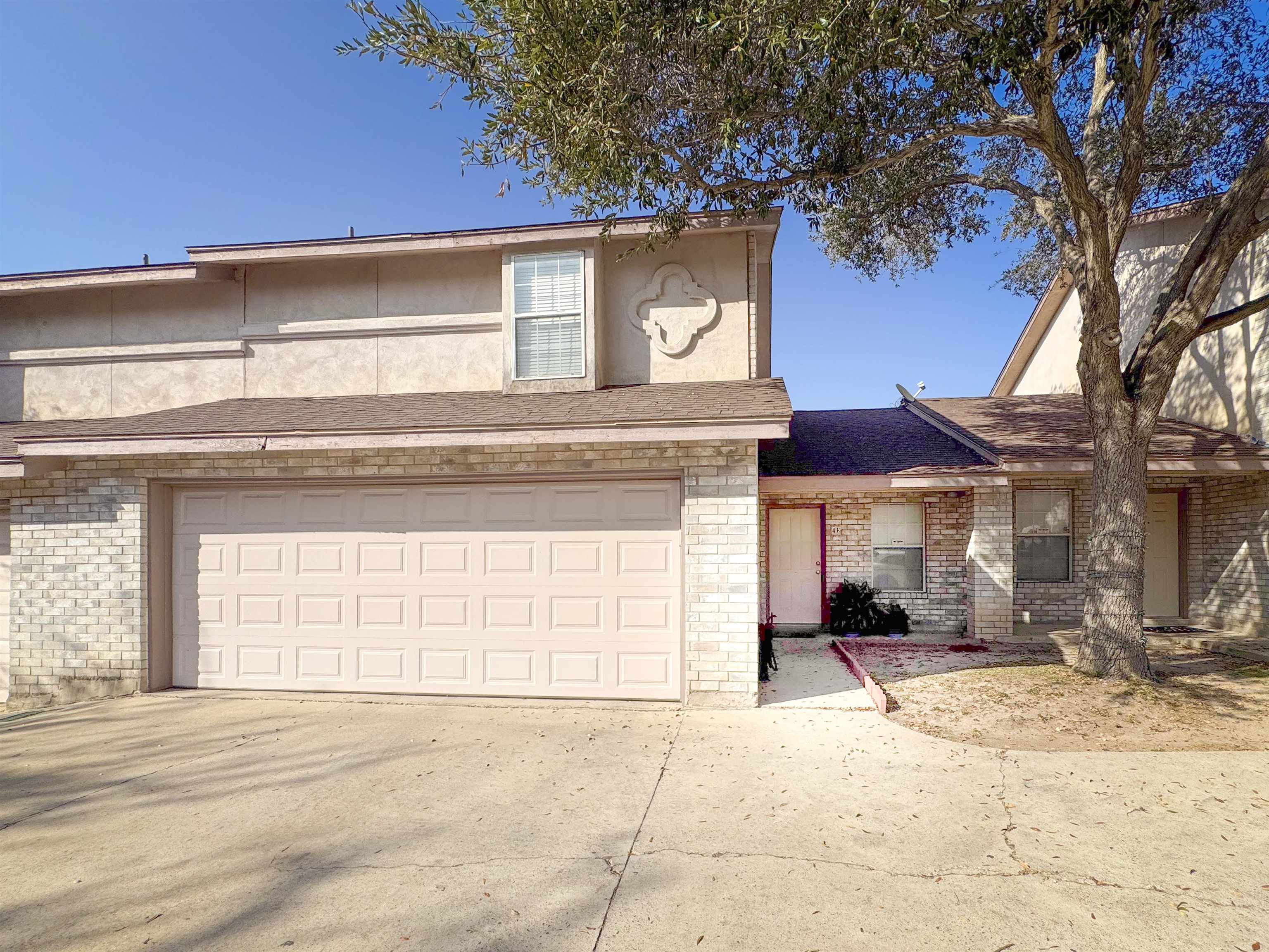 8801 McPherson Rd Unit: 2E