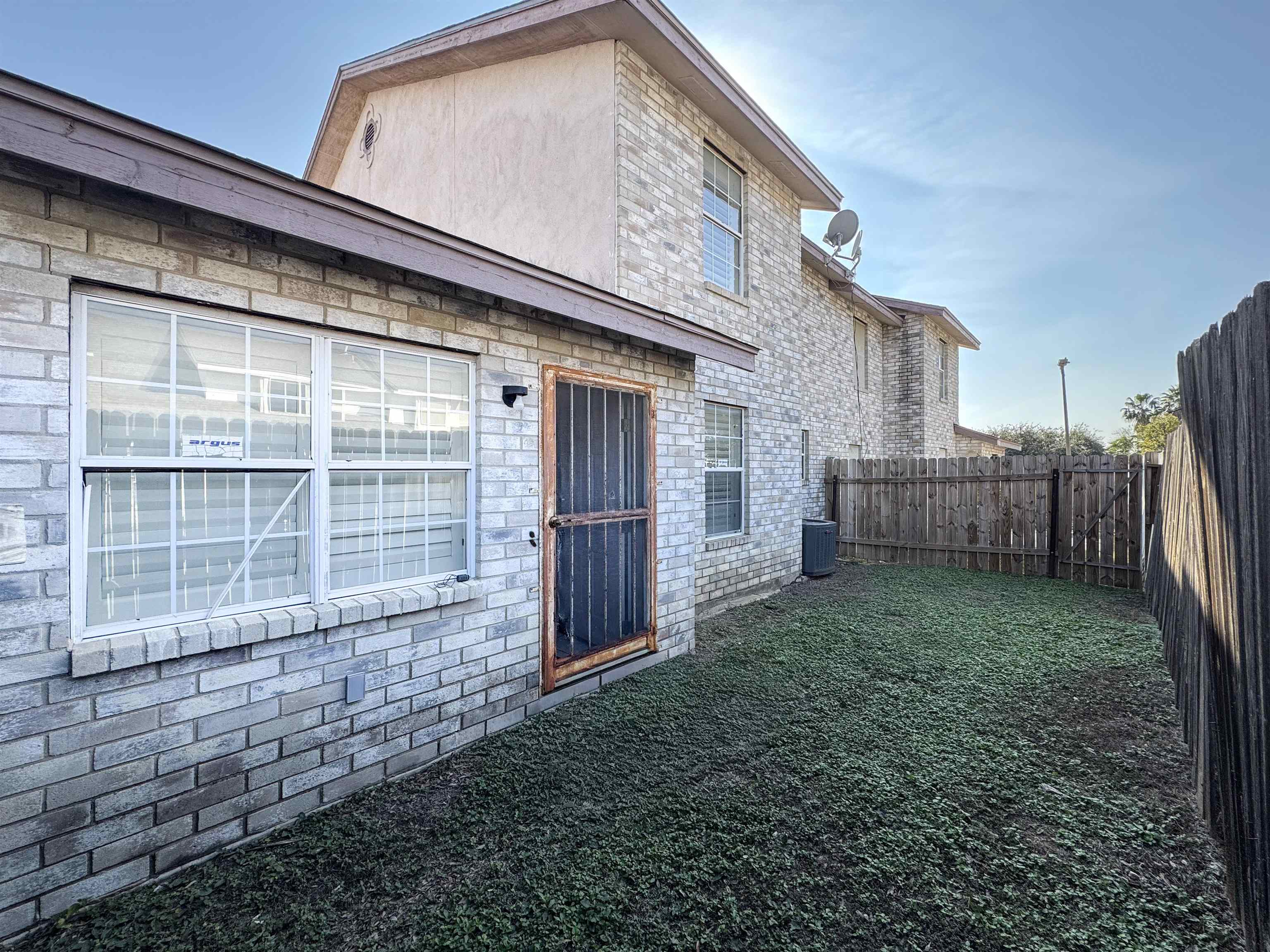 8801 McPherson Rd Unit: 2E