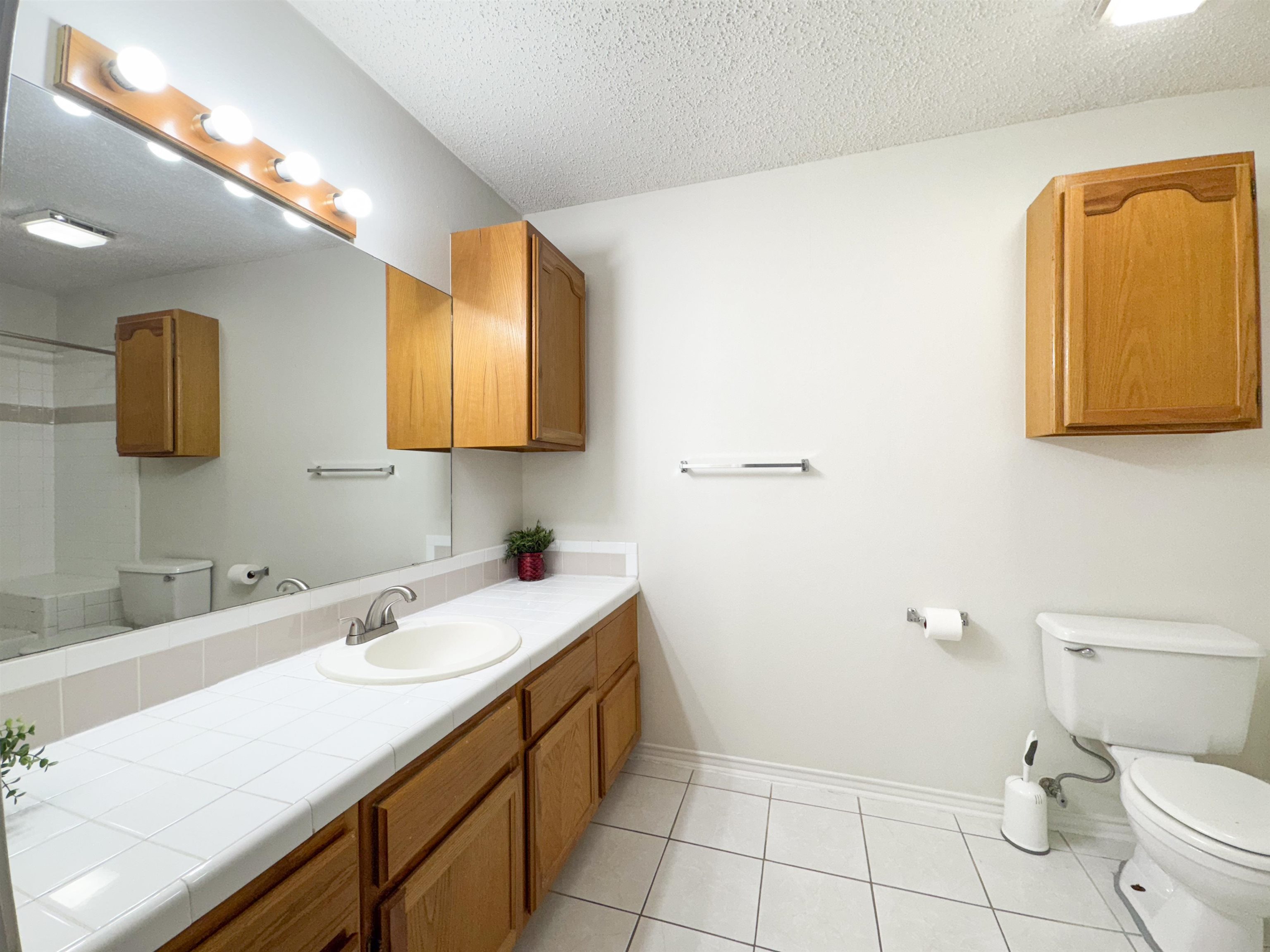 8801 McPherson Rd Unit: 2E