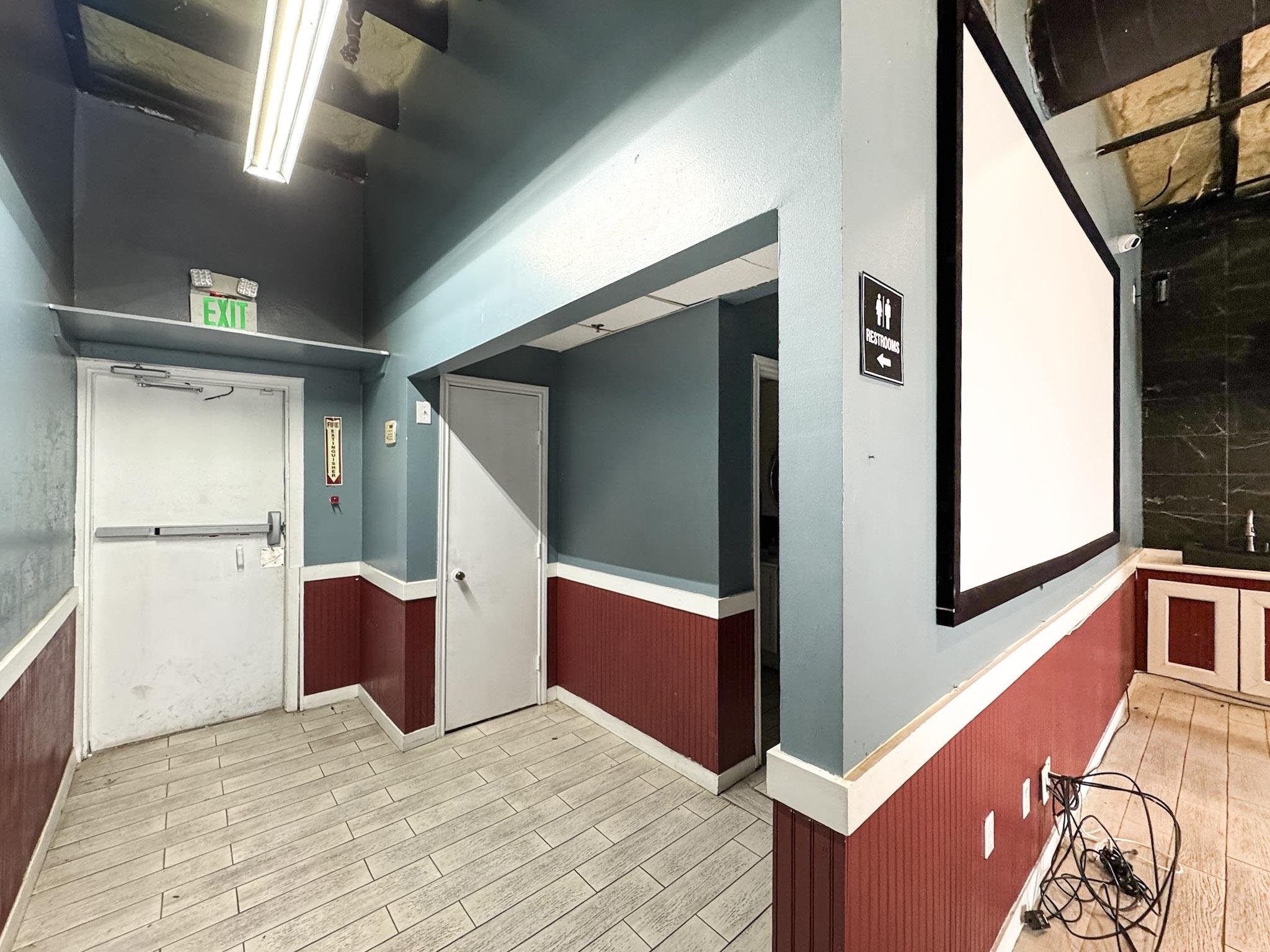 8602 McPherson Rd Unit: 101,102