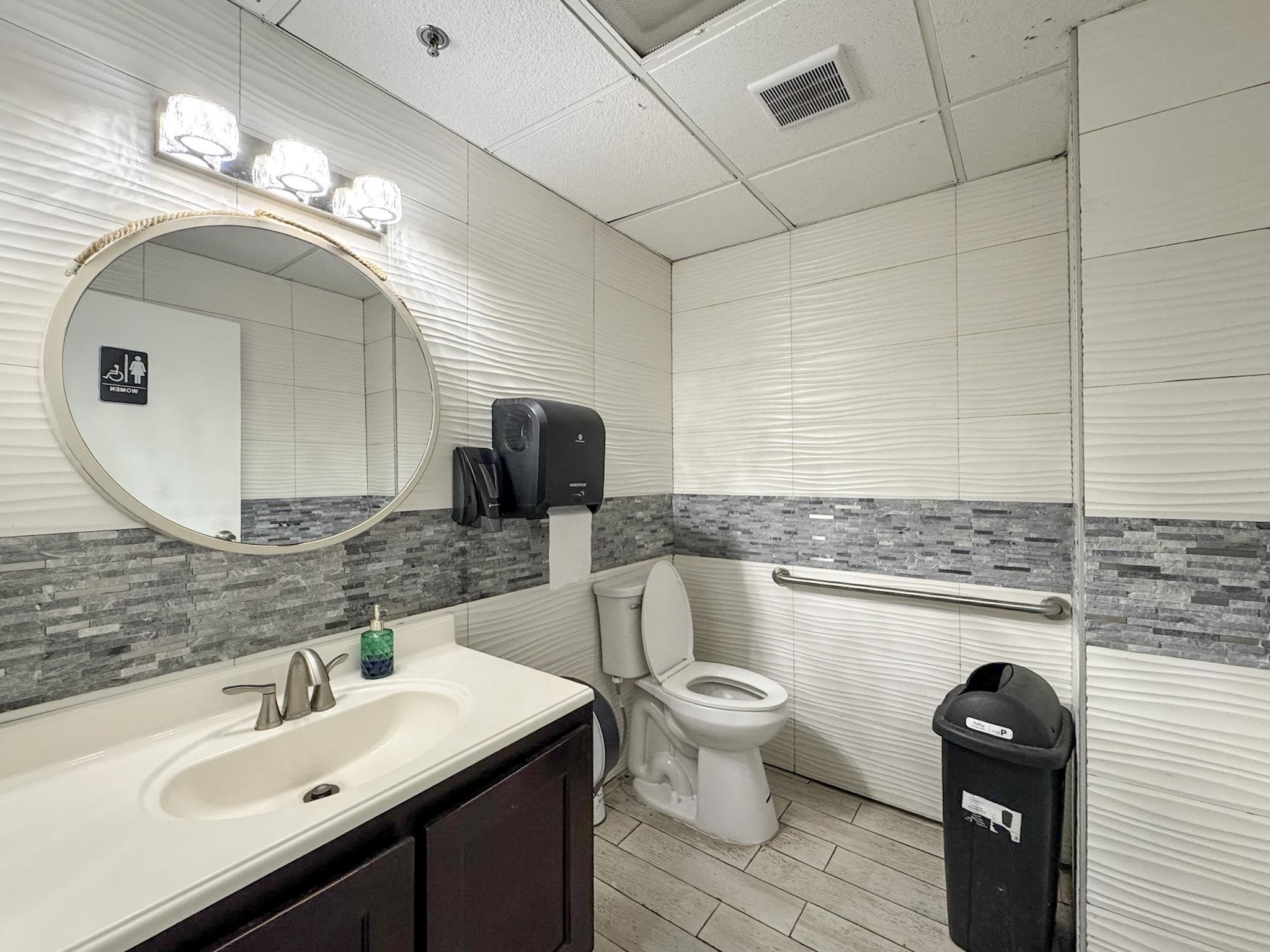 8602 McPherson Rd Unit: 101,102