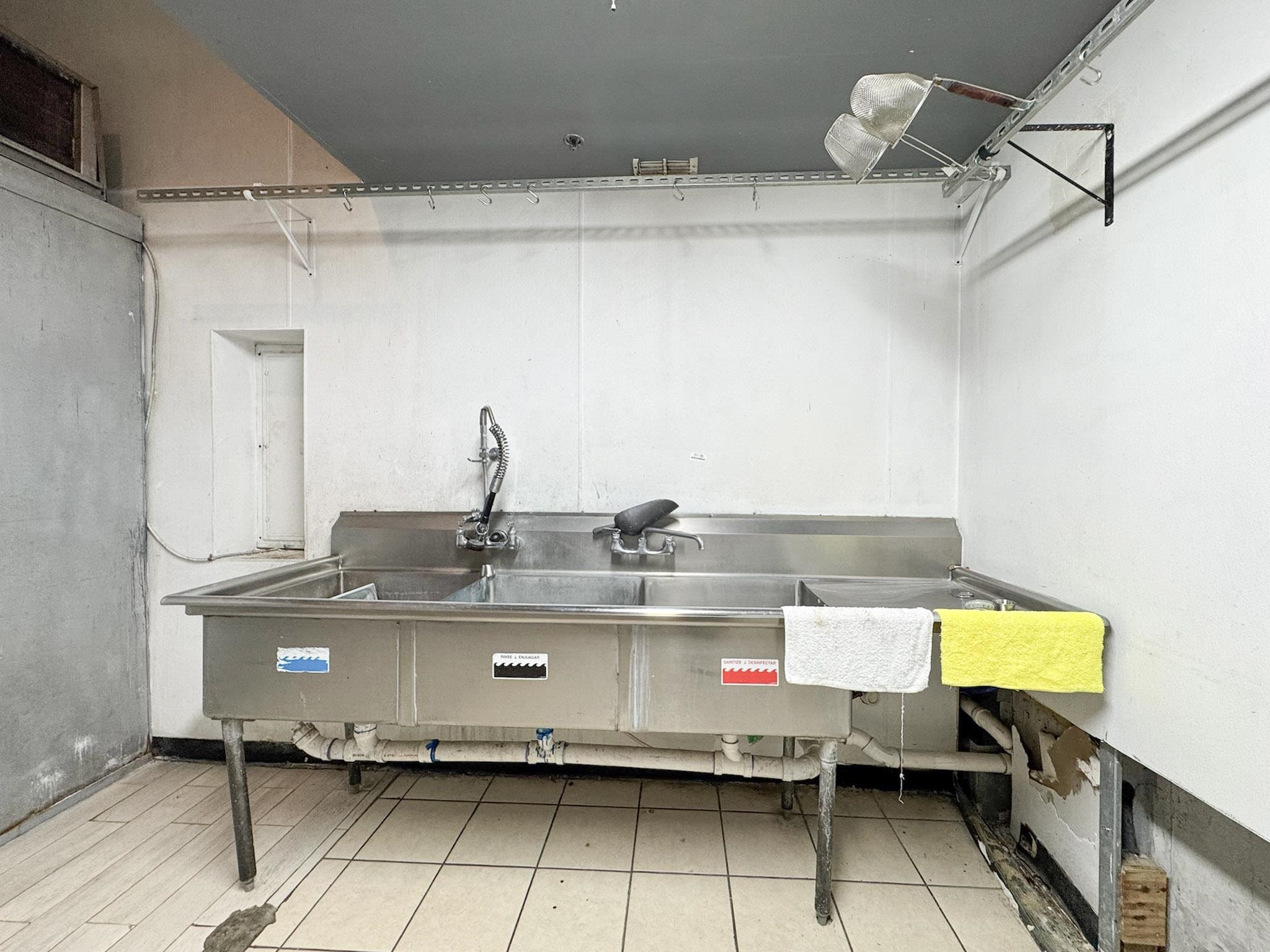 8602 McPherson Rd Unit: 101,102