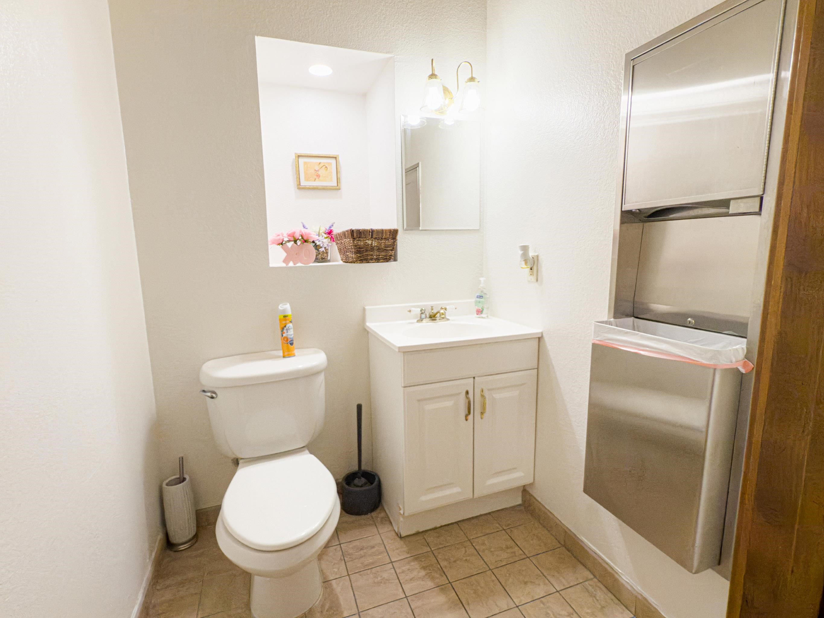107 Calle Del Norte Unit: Unit 1-C, Suite #8