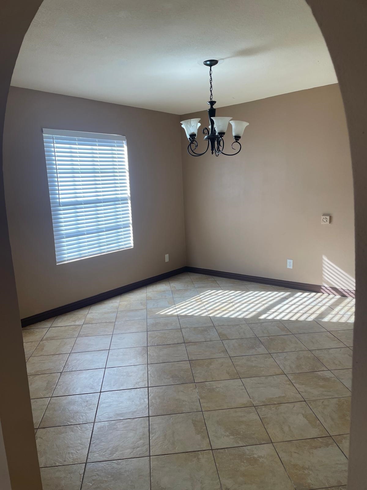 11811 Fawn Dr