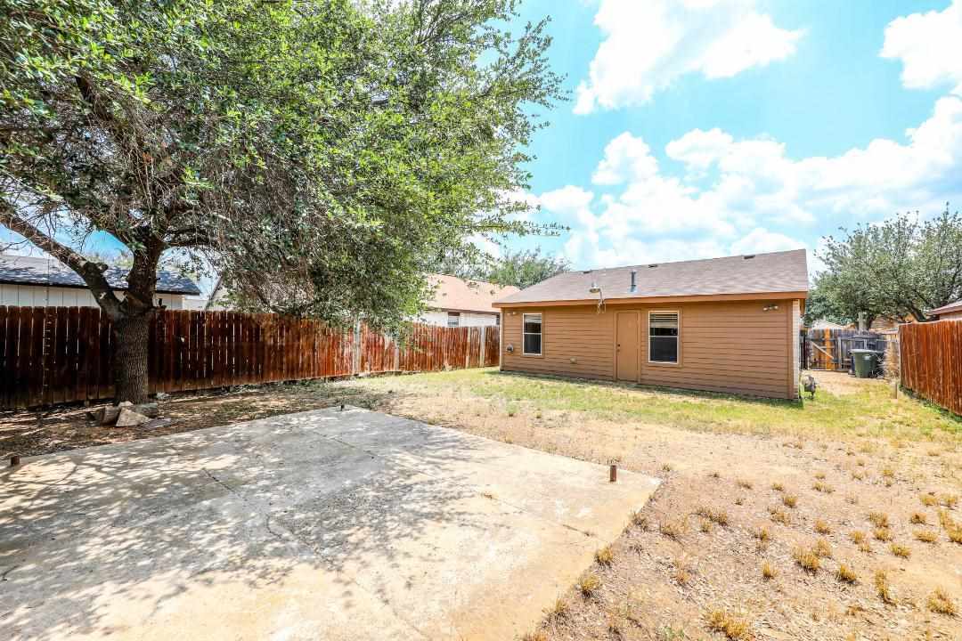 11811 Fawn Dr