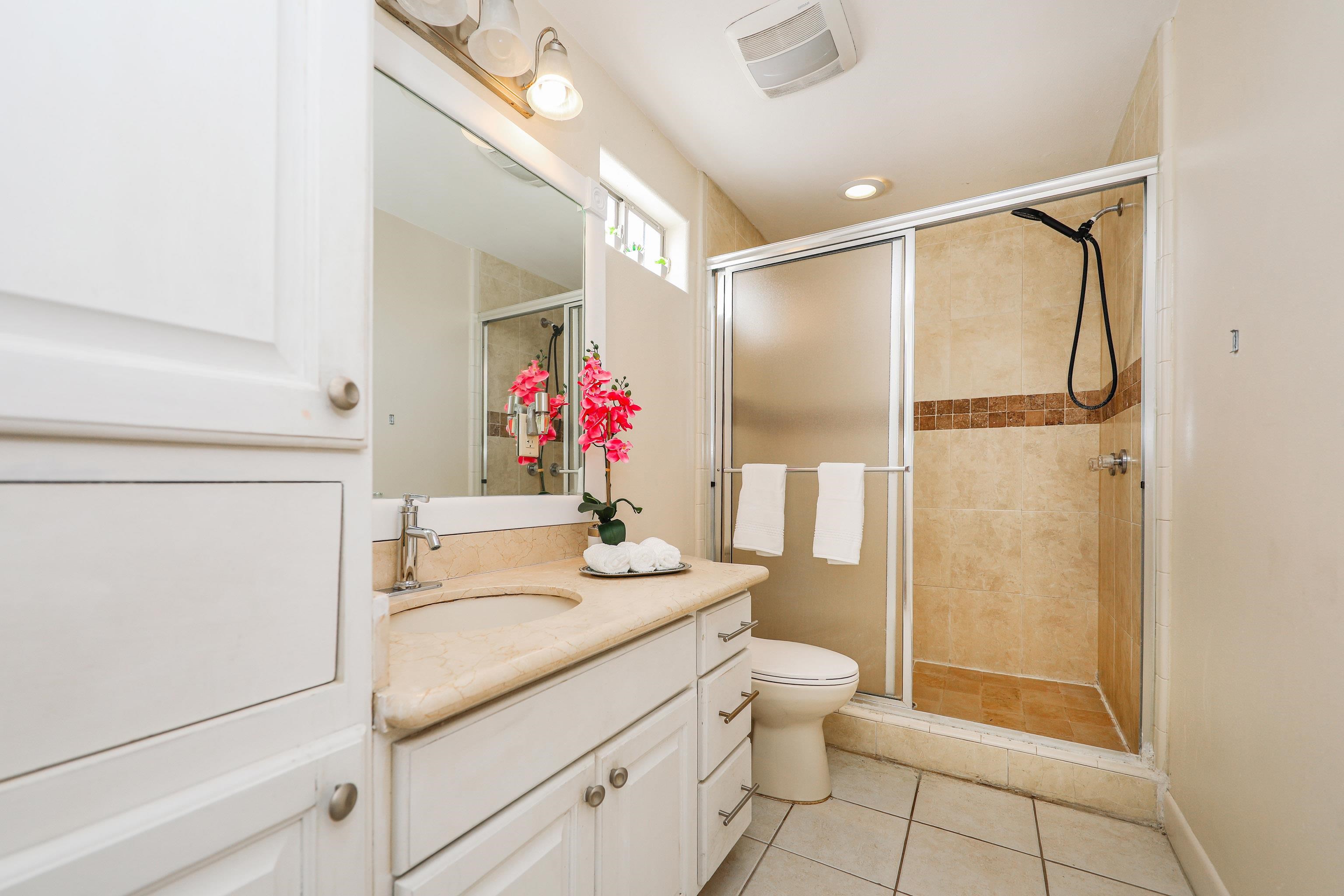 129 Yellowstone Lake Dr