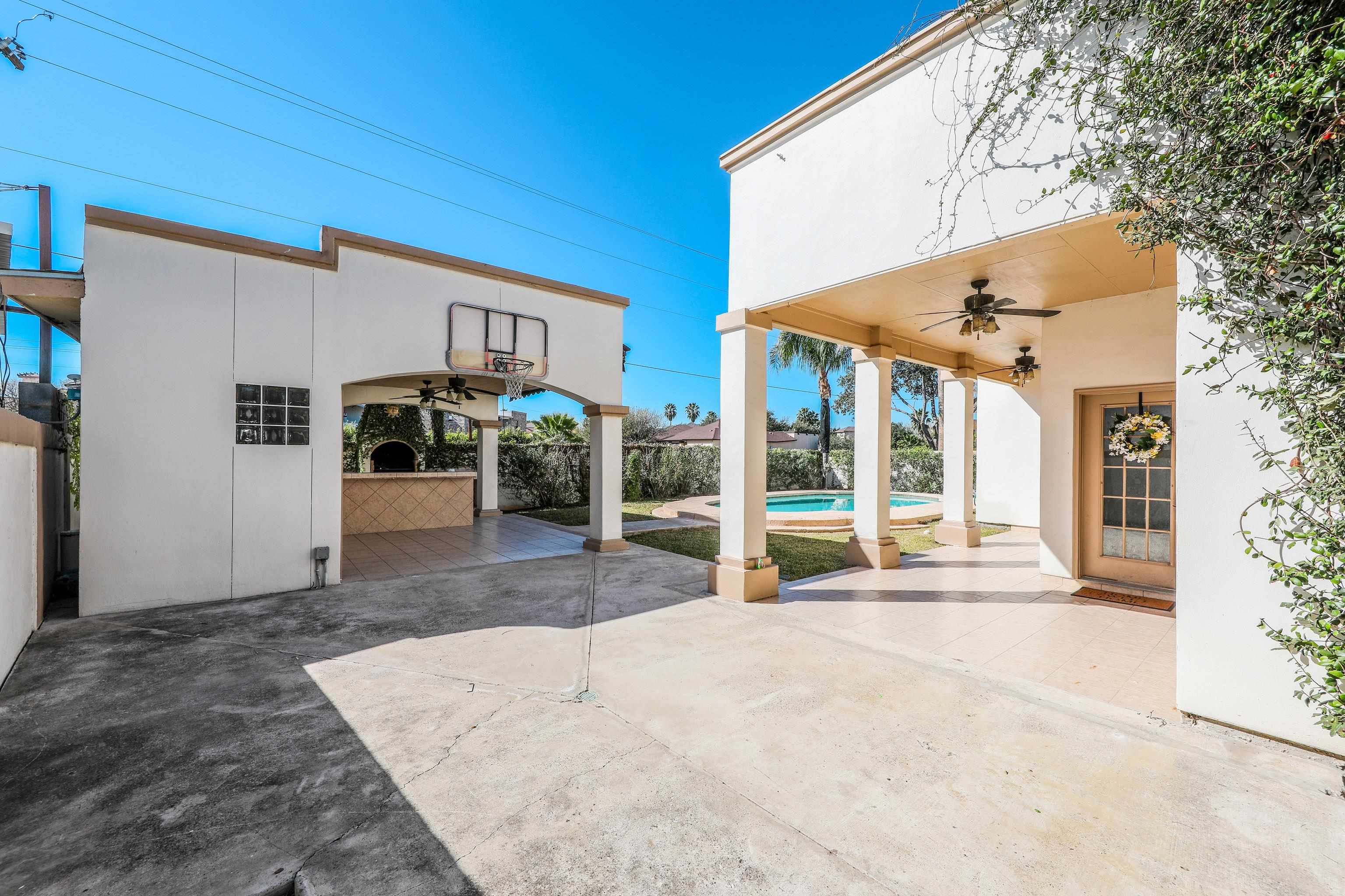 129 Yellowstone Lake Dr