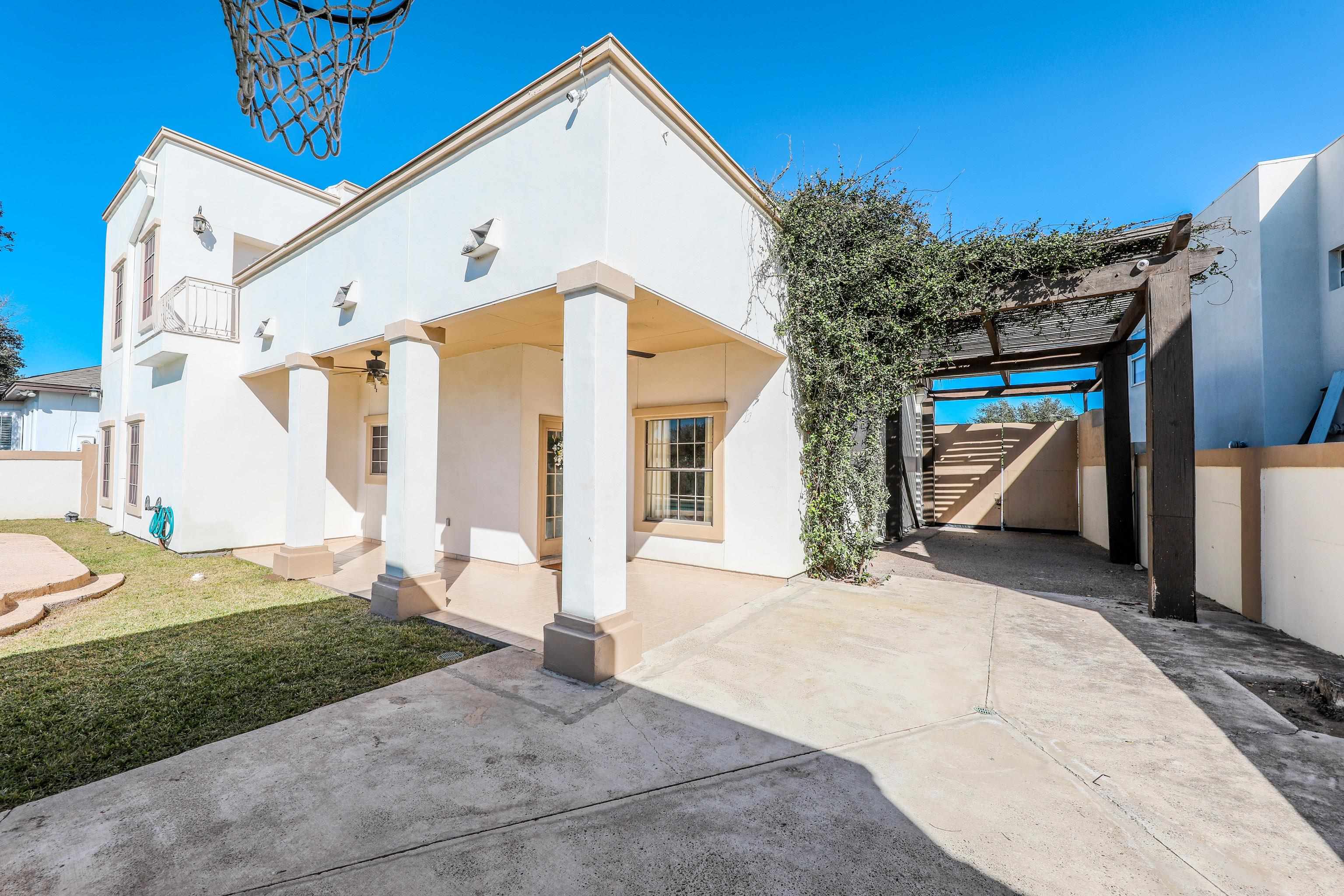 129 Yellowstone Lake Dr