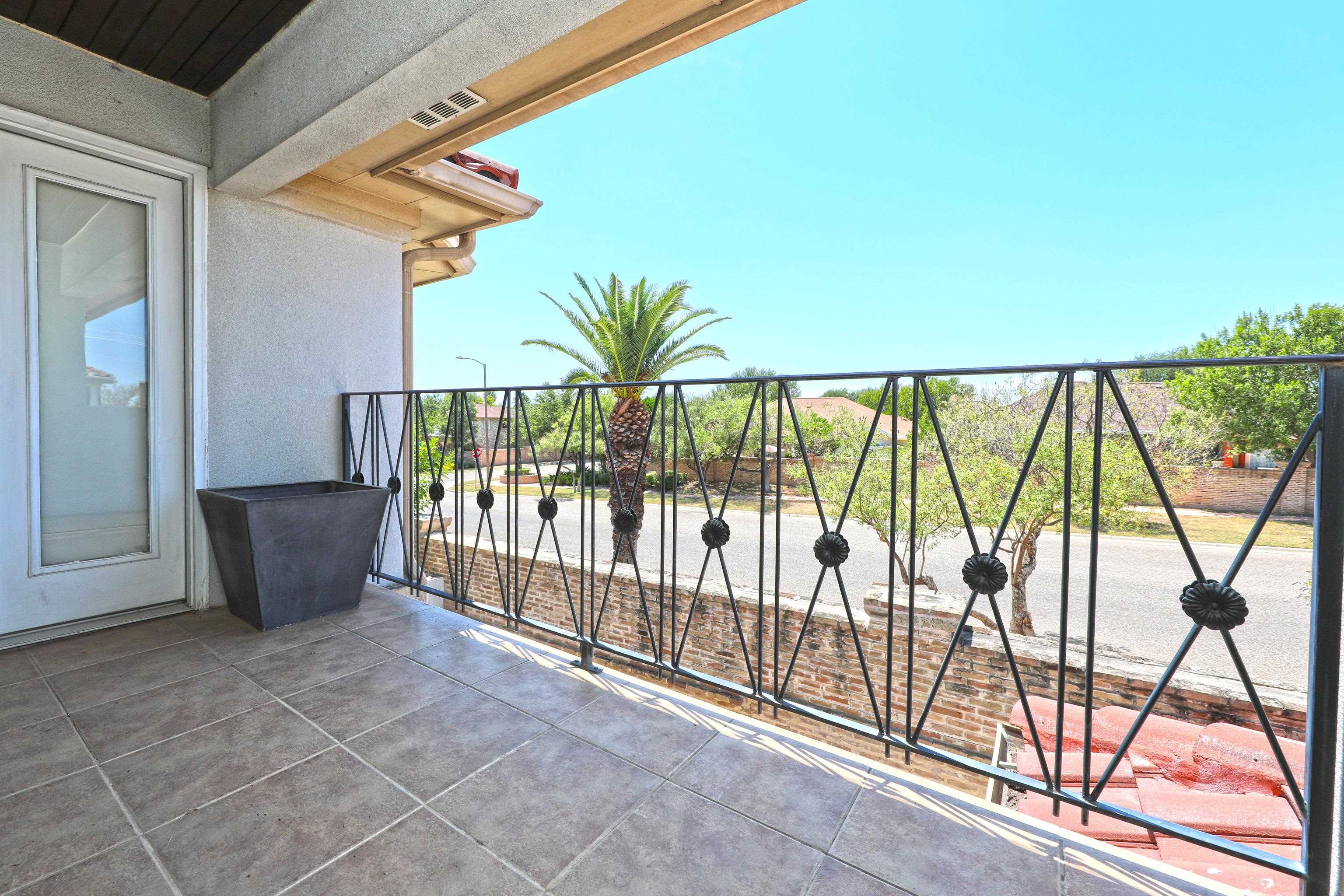 7205 Lake Victoria Rd Unit: 7205