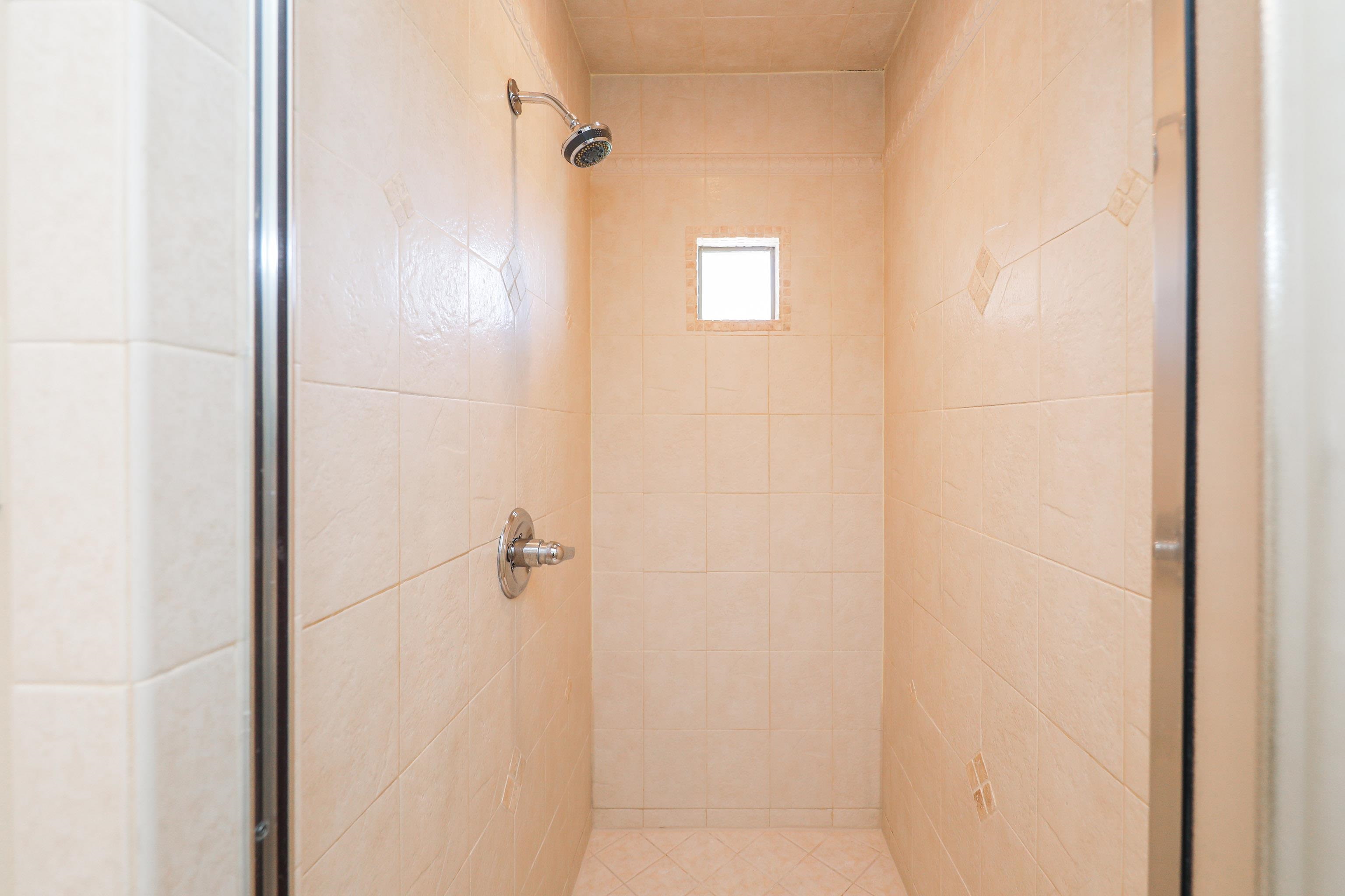 7205 Lake Victoria Rd Unit: 7205