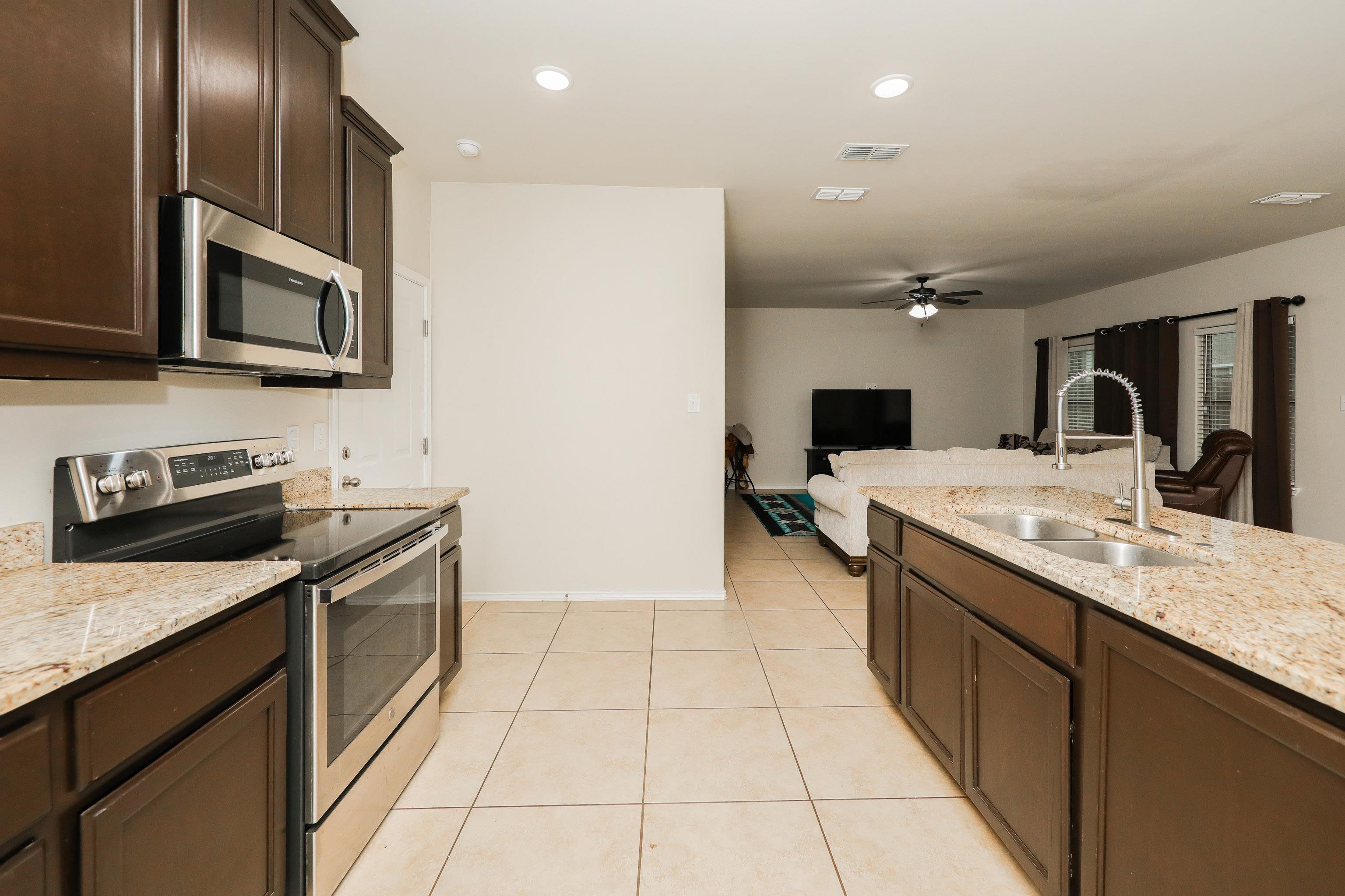 11121 Palmillas Loop