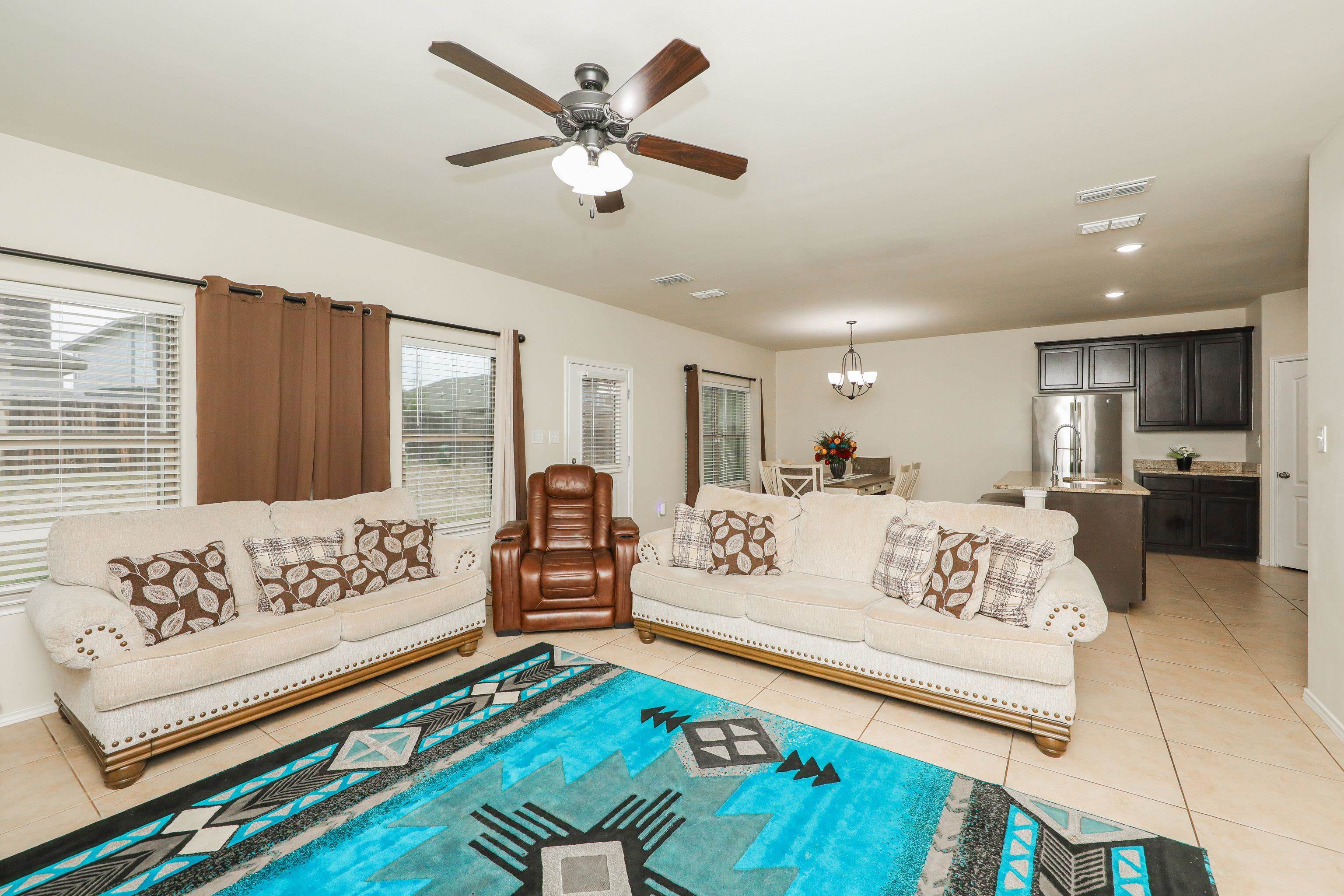 11121 Palmillas Loop