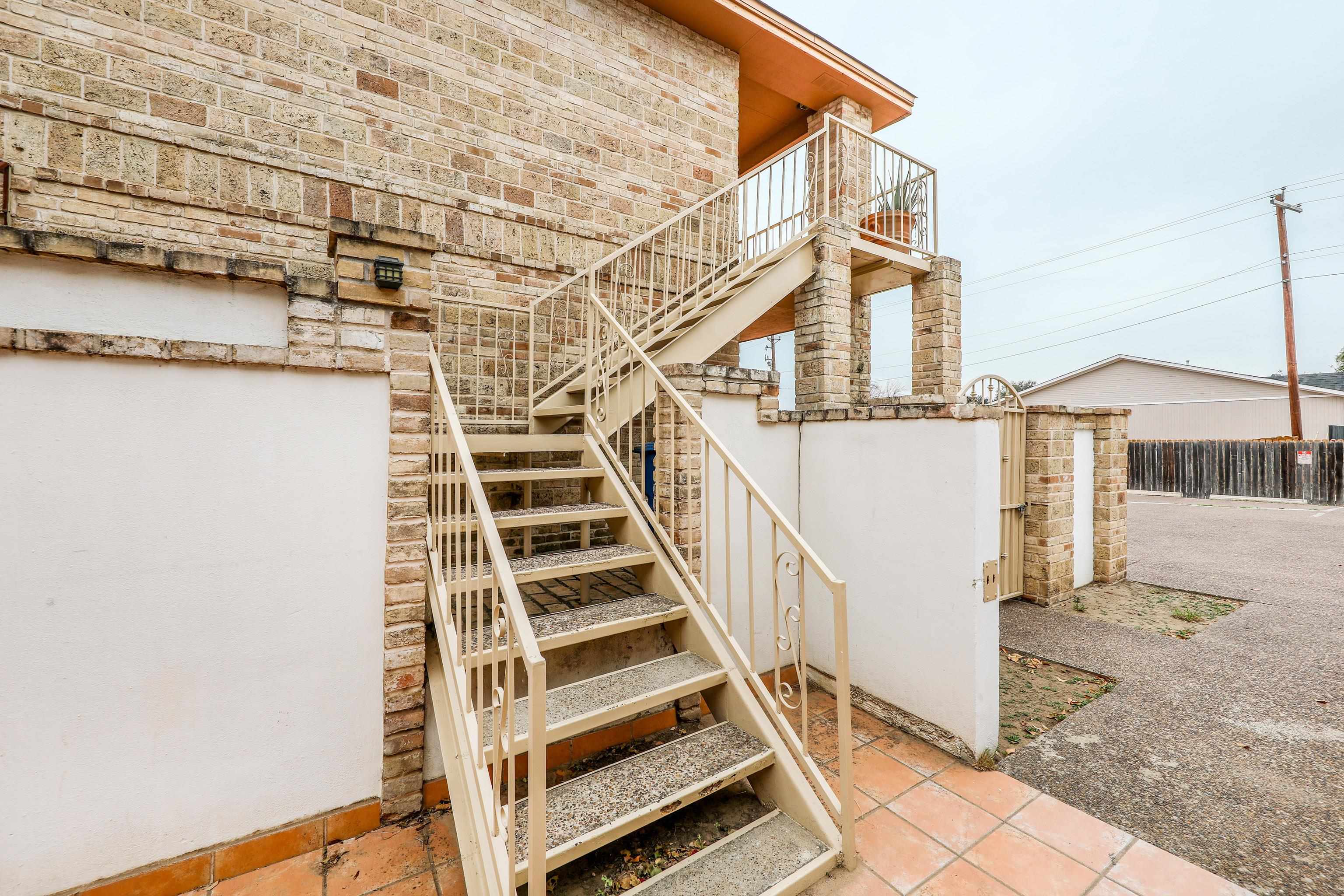 607 Gale St Unit: Unit 2 BLDG A