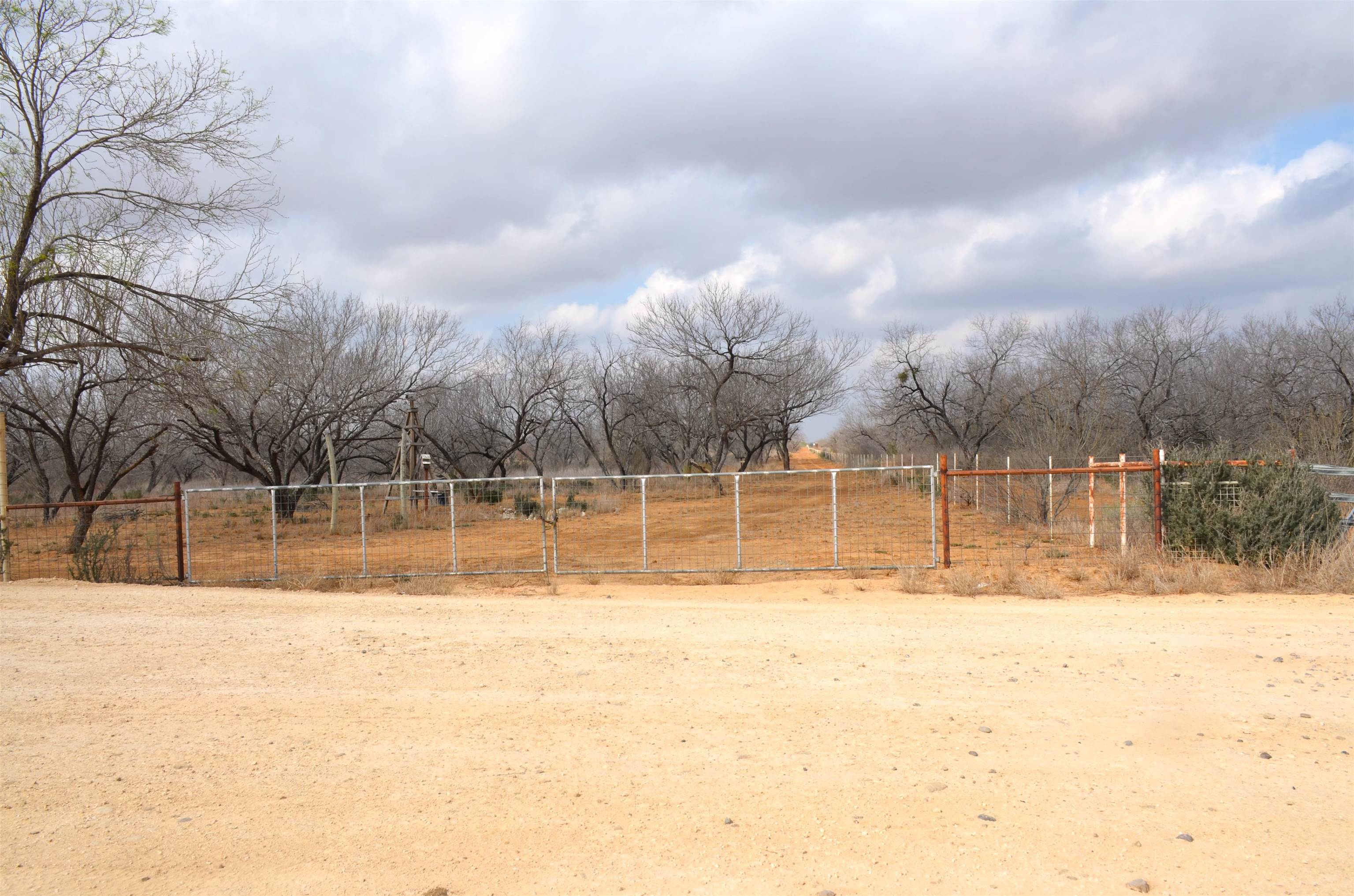 450 Ranch Road 6294H