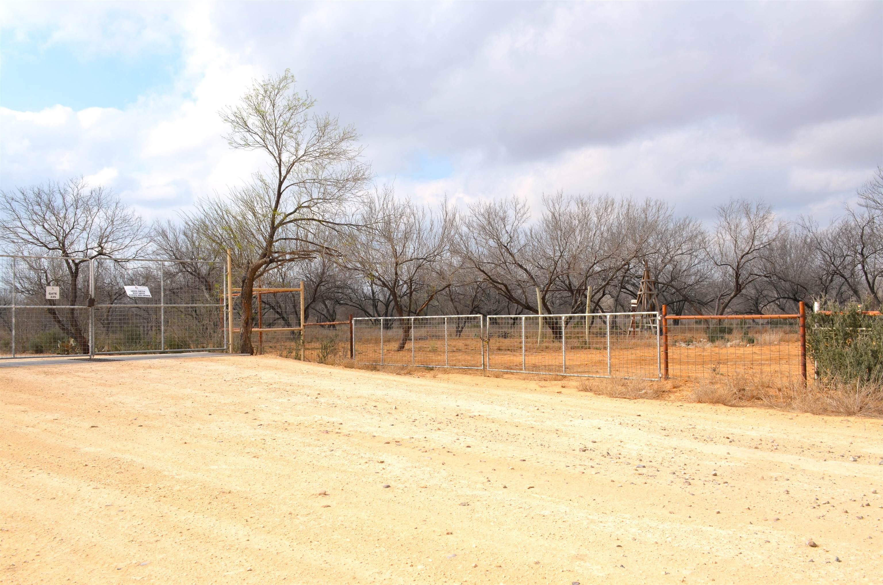 450 Ranch Road 6294H