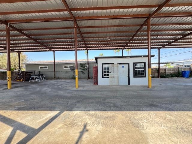 2808 San Bernardo Ave