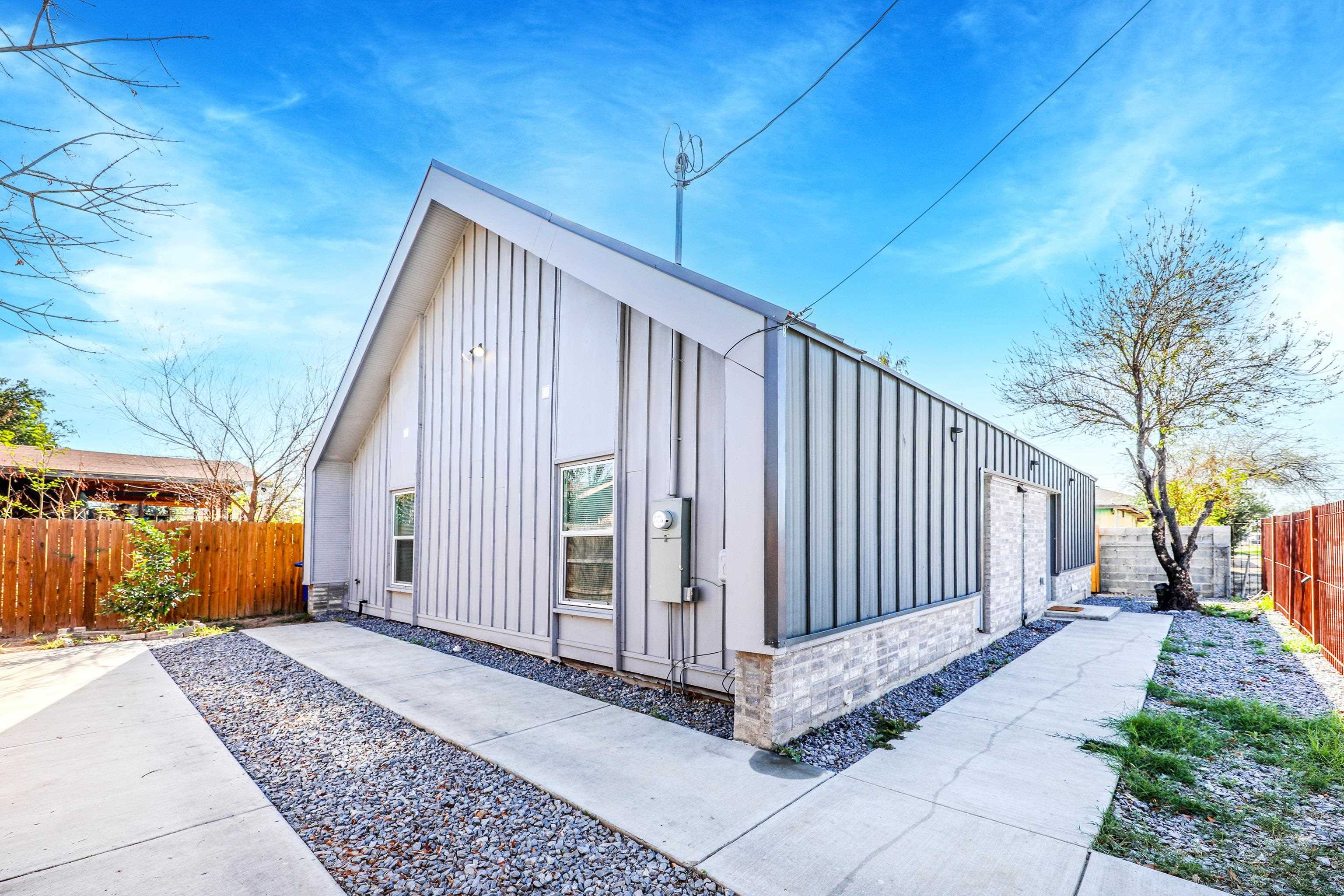 2301 Ligarde St Unit: B