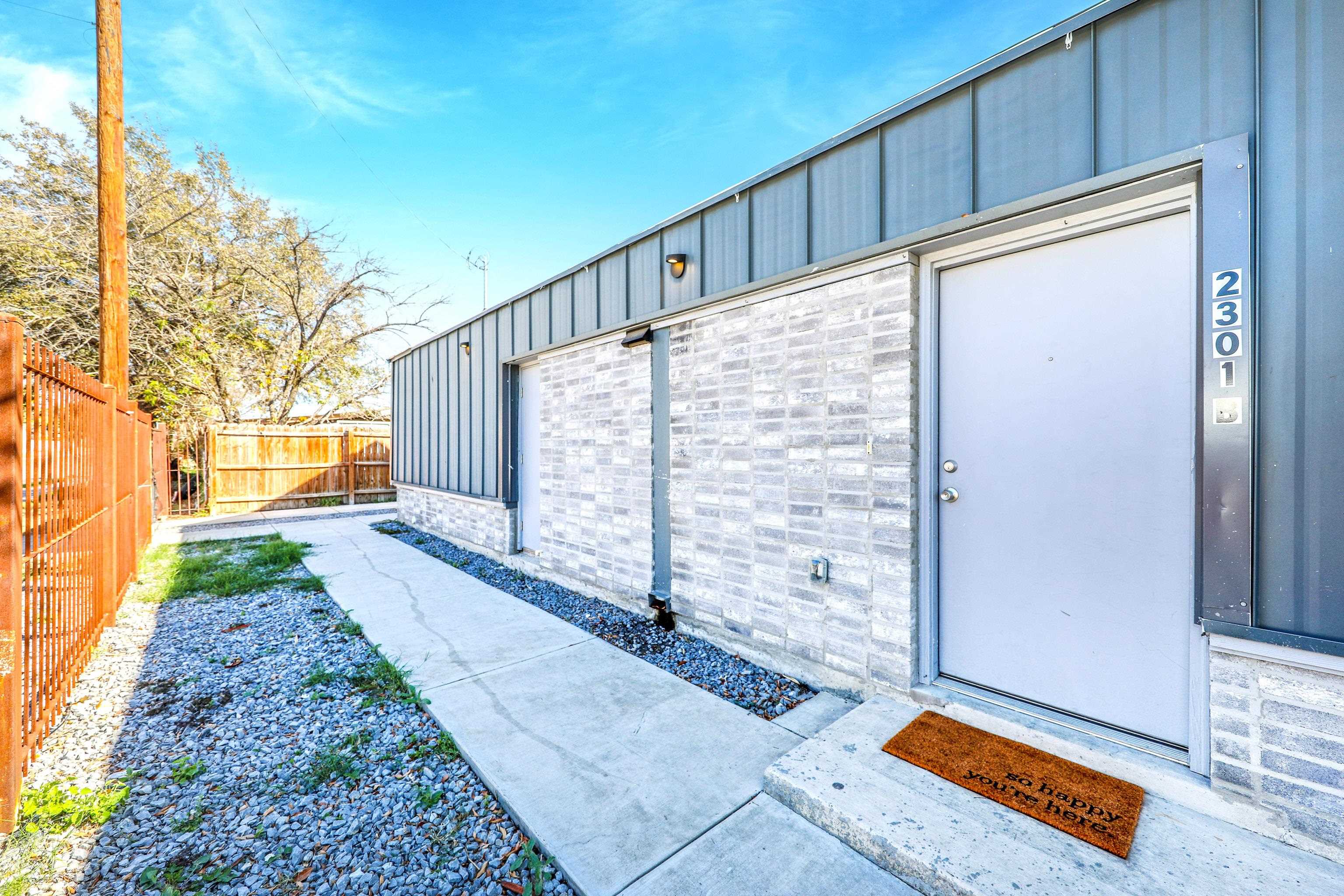 2301 Ligarde St Unit: B