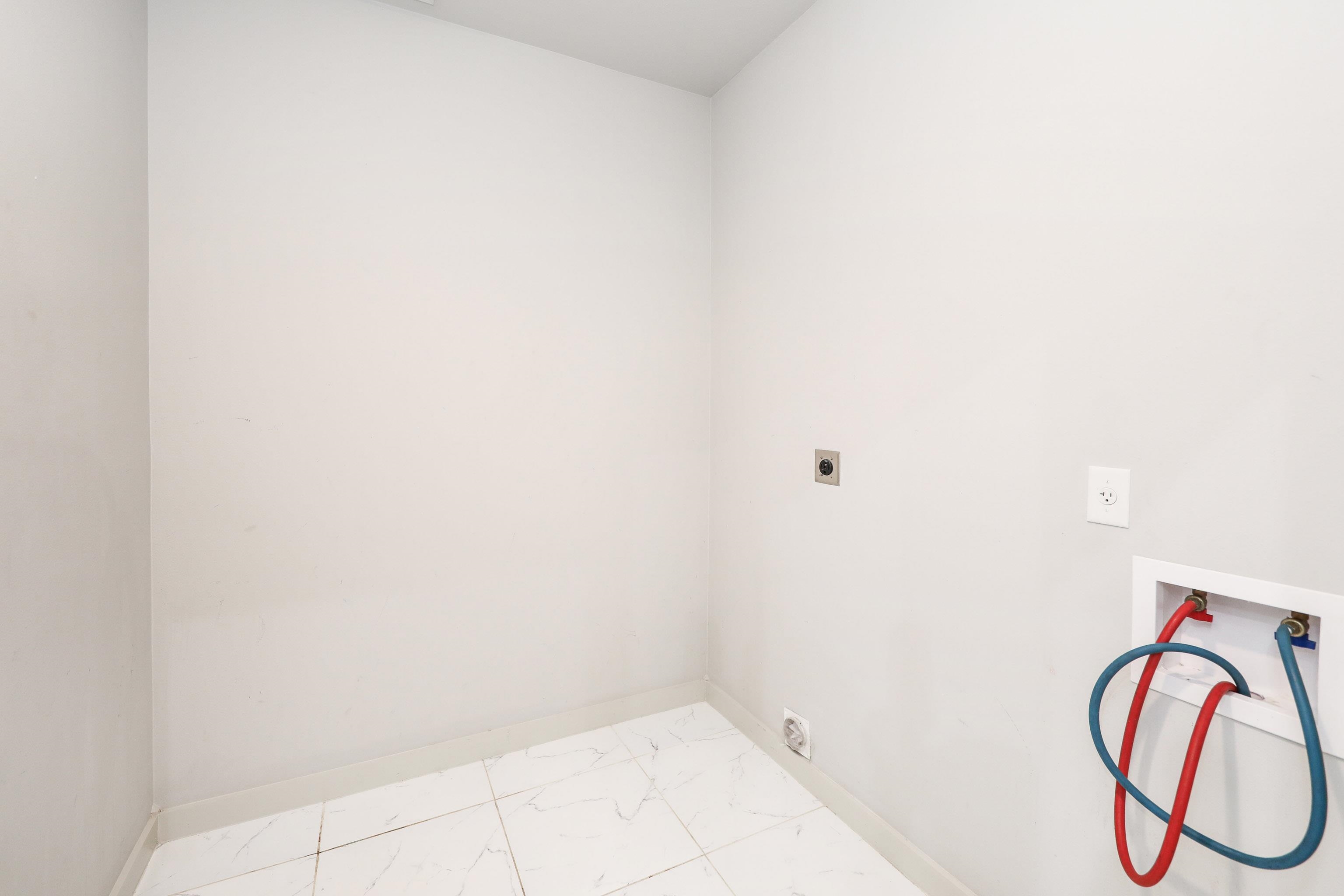 2301 Ligarde St Unit: B