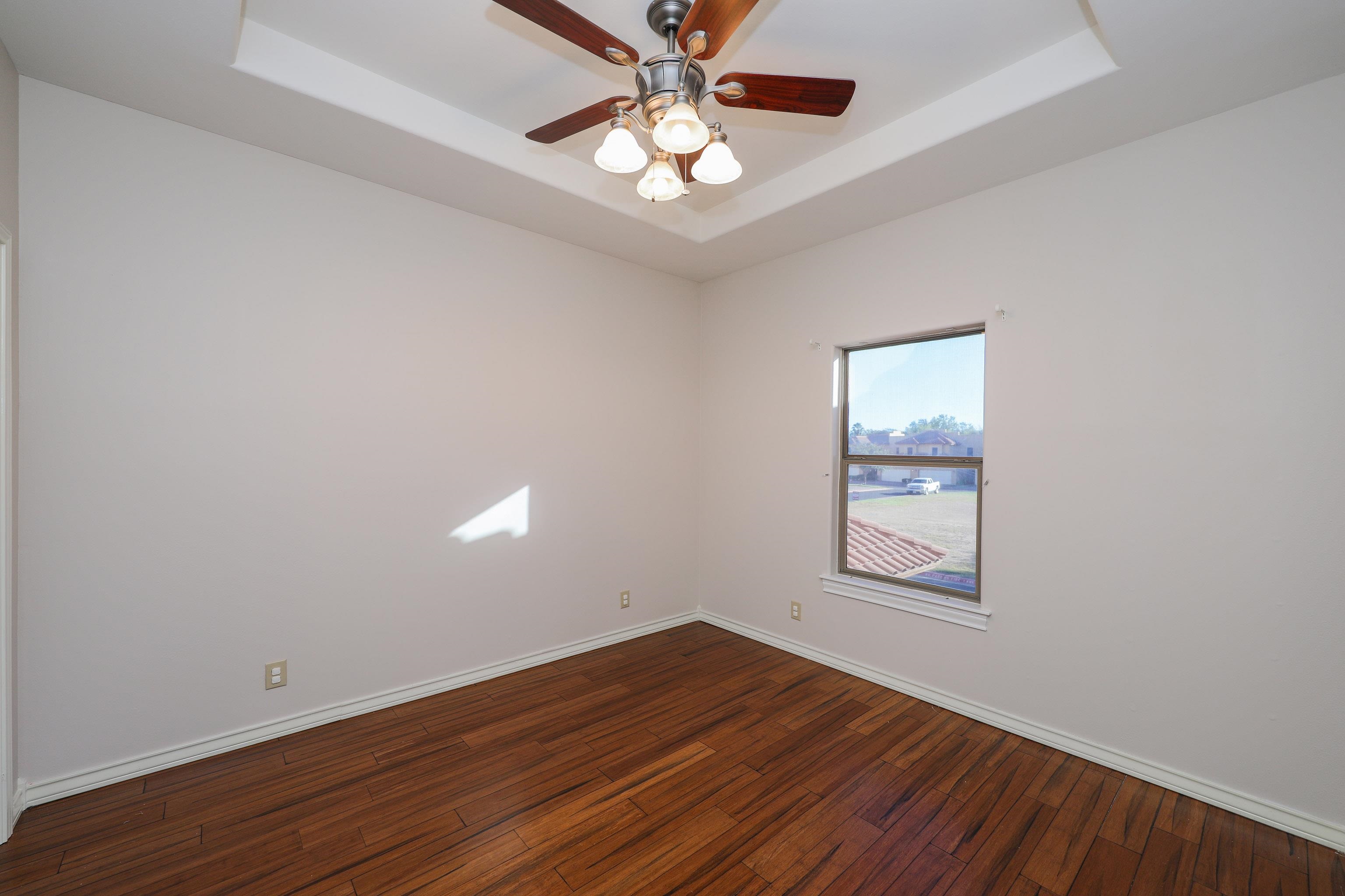 707 St James Dr Unit: 105