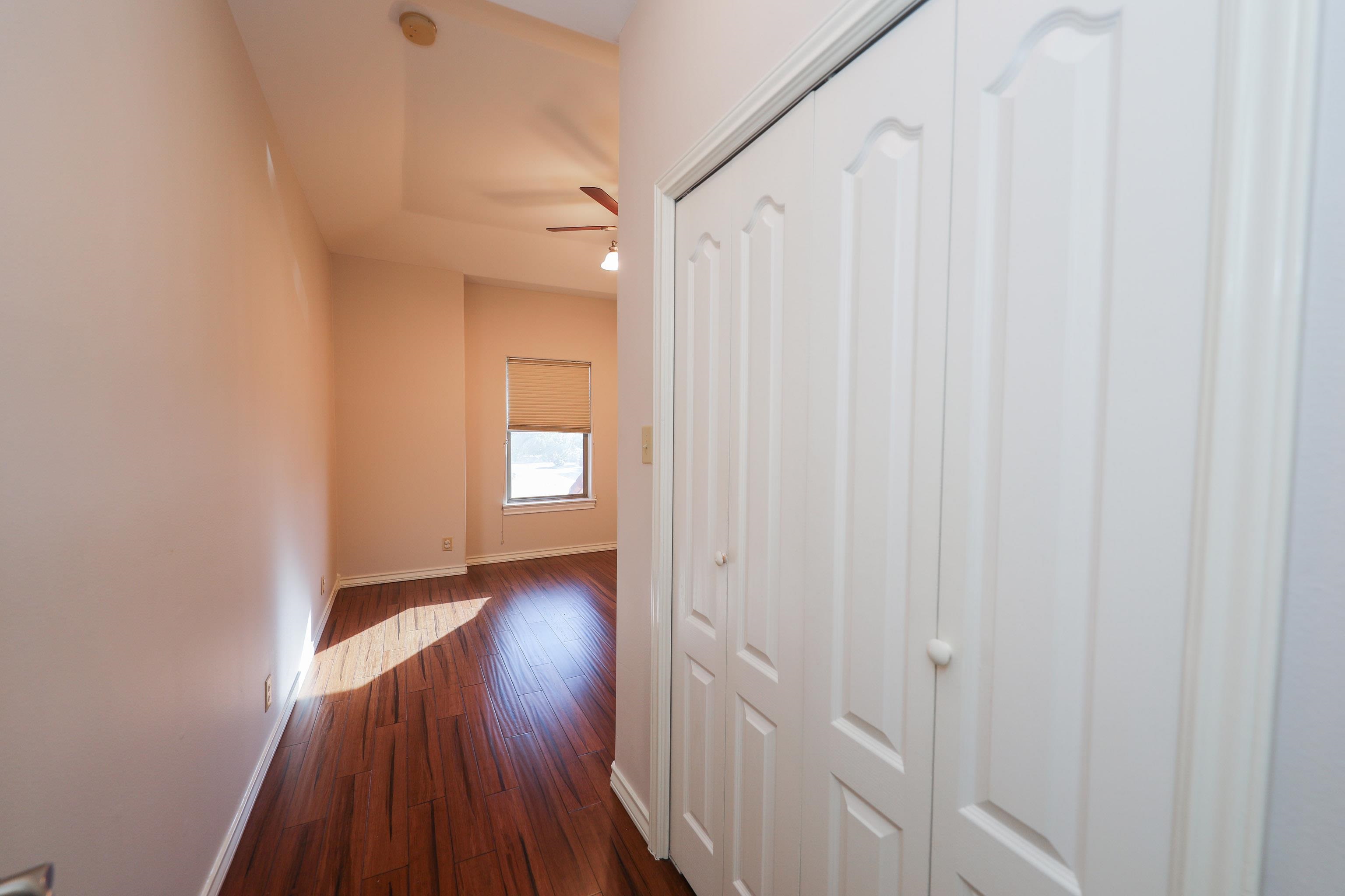 707 St James Dr Unit: 105