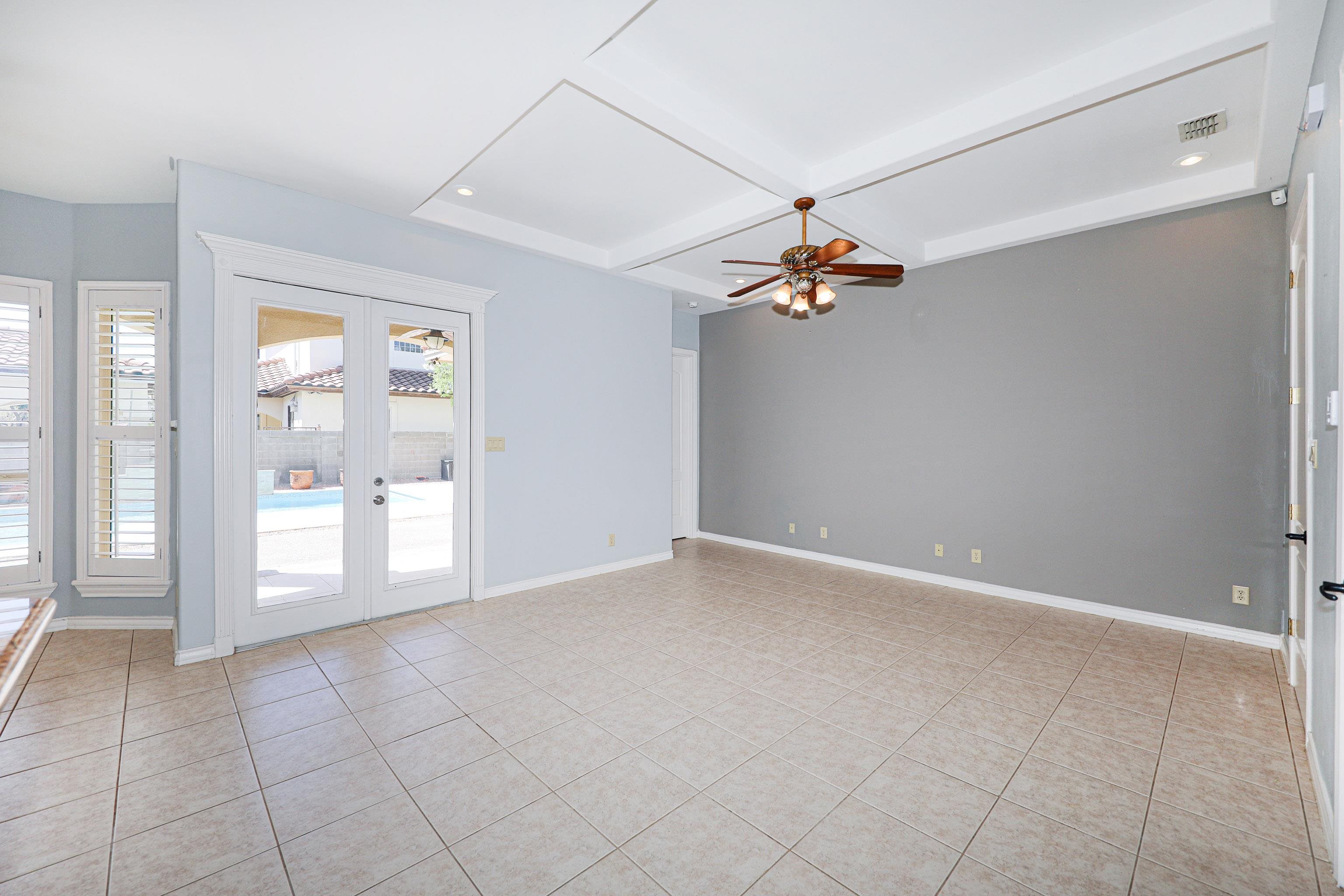 319 Lake Carnegie Ct.