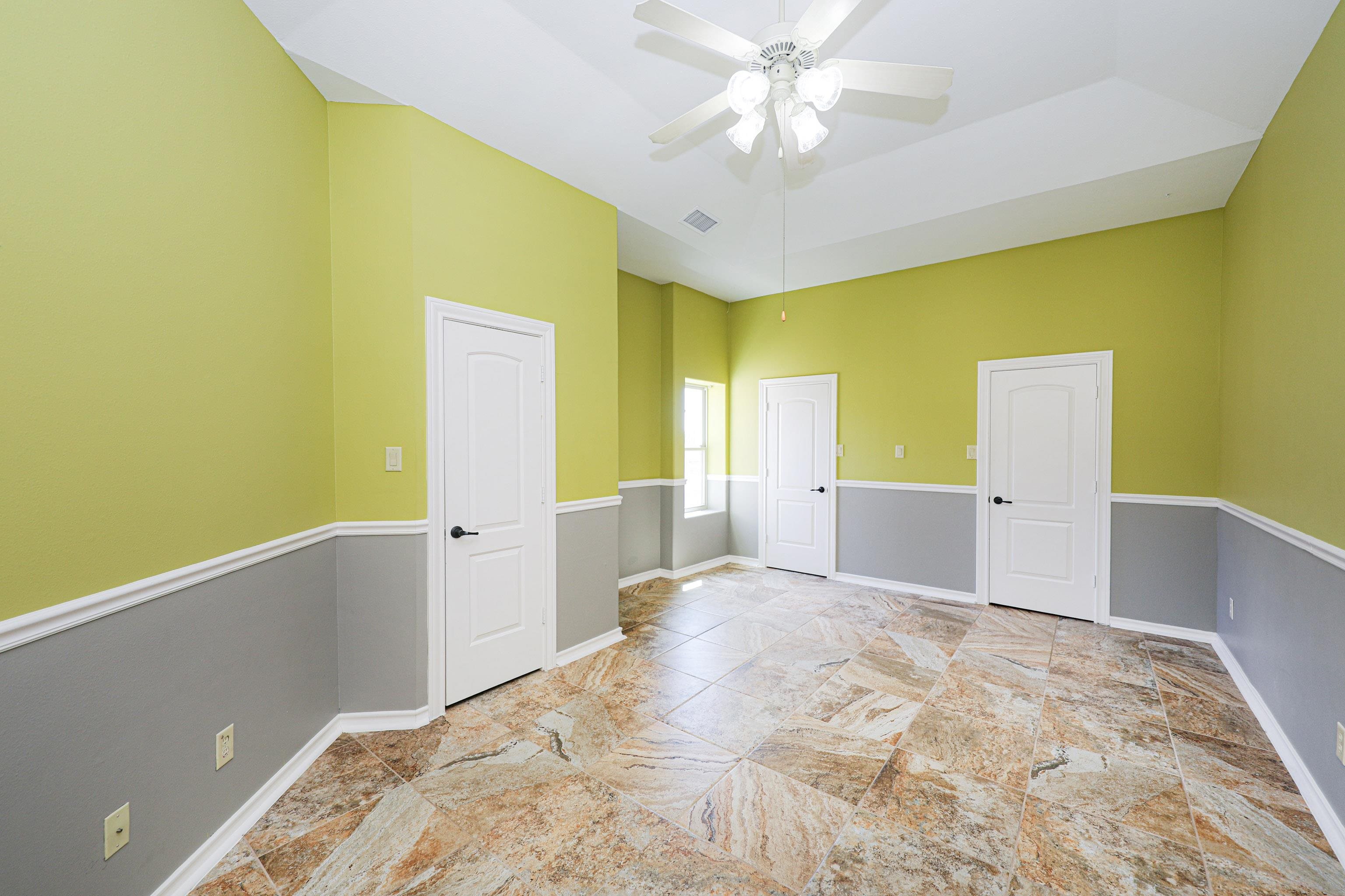 319 Lake Carnegie Ct.