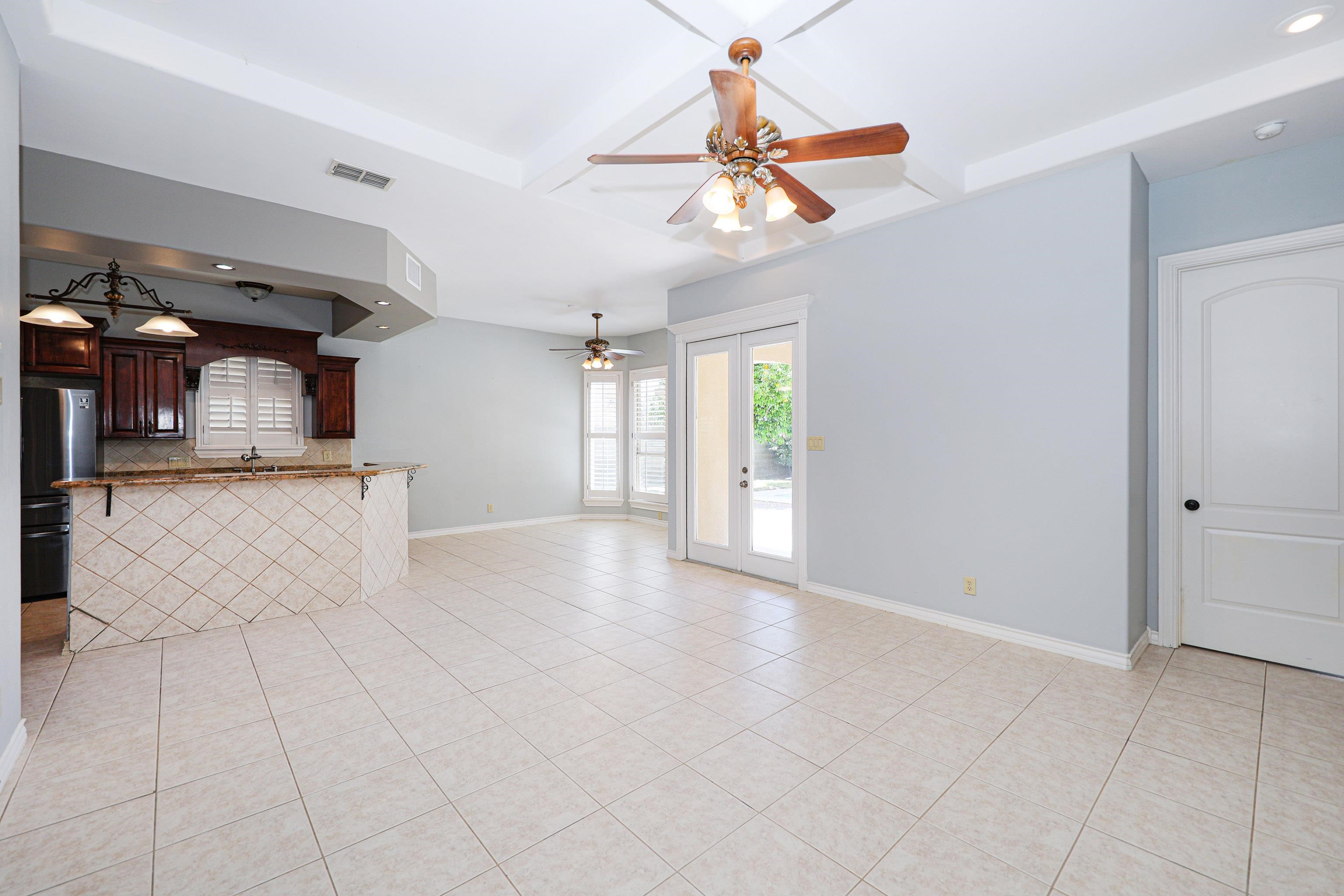 319 Lake Carnegie Ct.