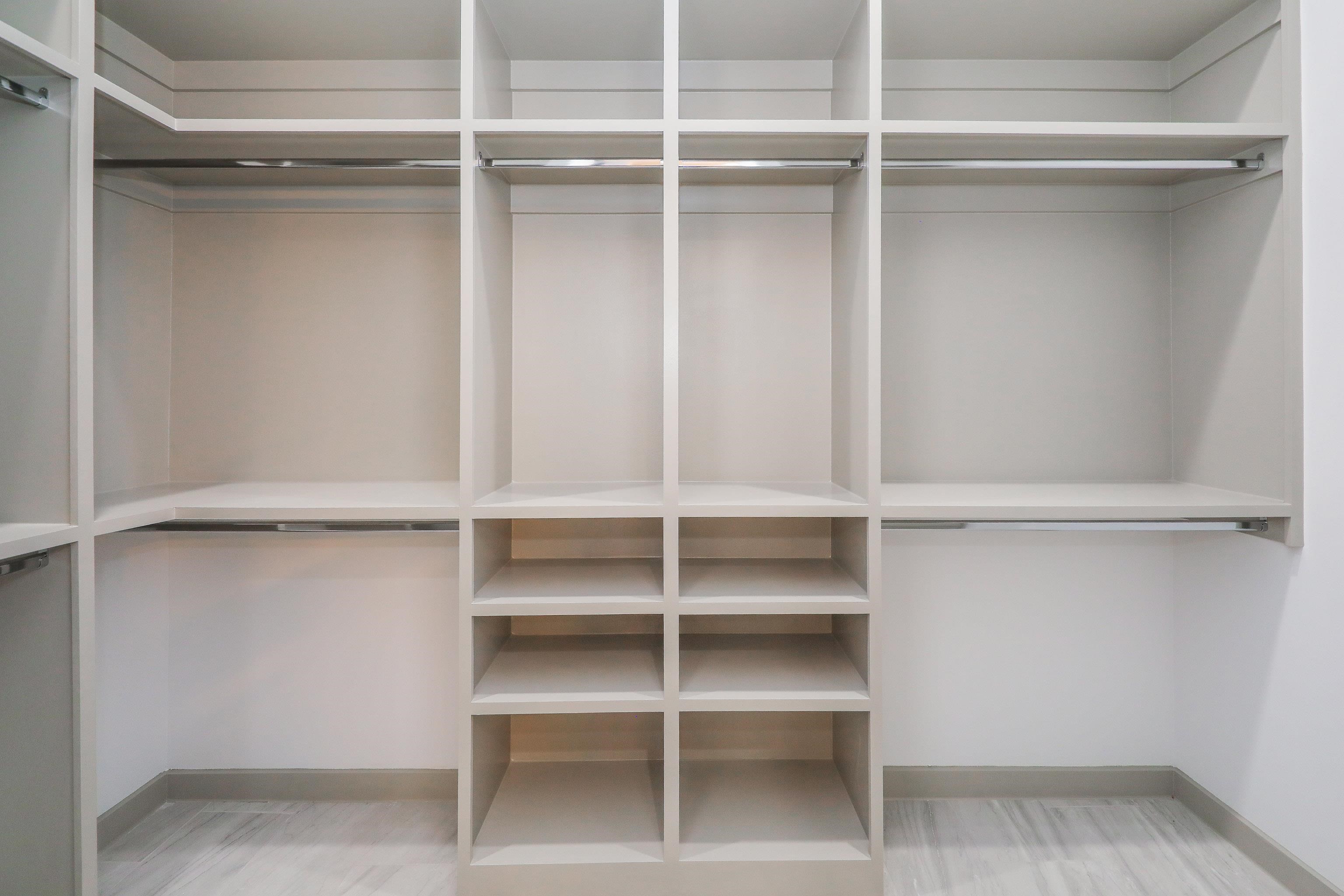 8120 Stillmeadow Ct Unit: 1C