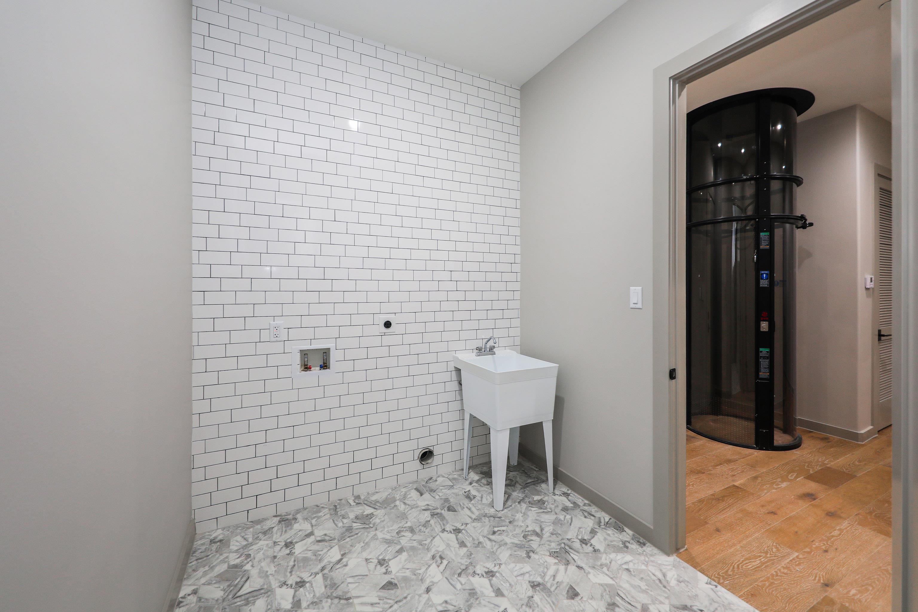 8120 Stillmeadow Ct Unit: 1C