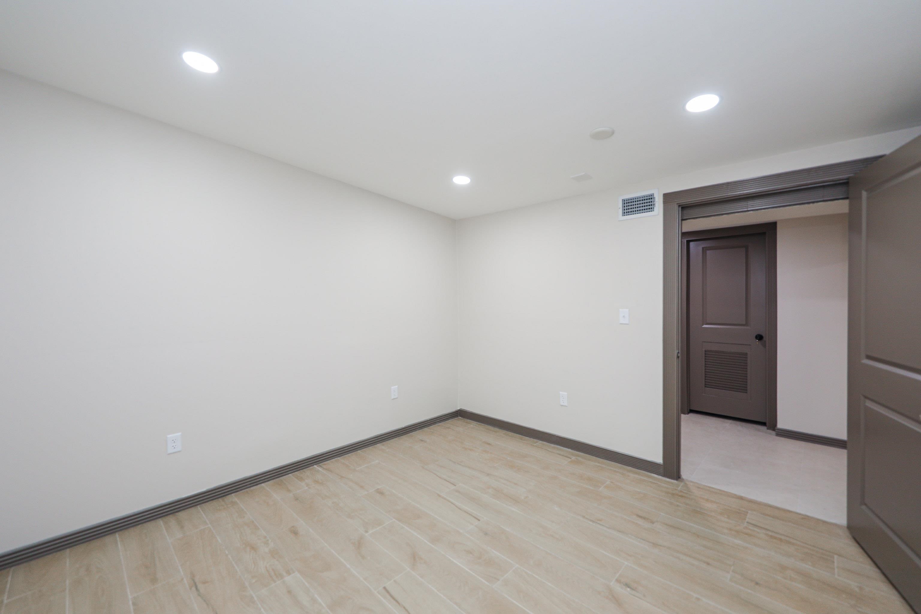 104 E Calton Rd Unit: 108E