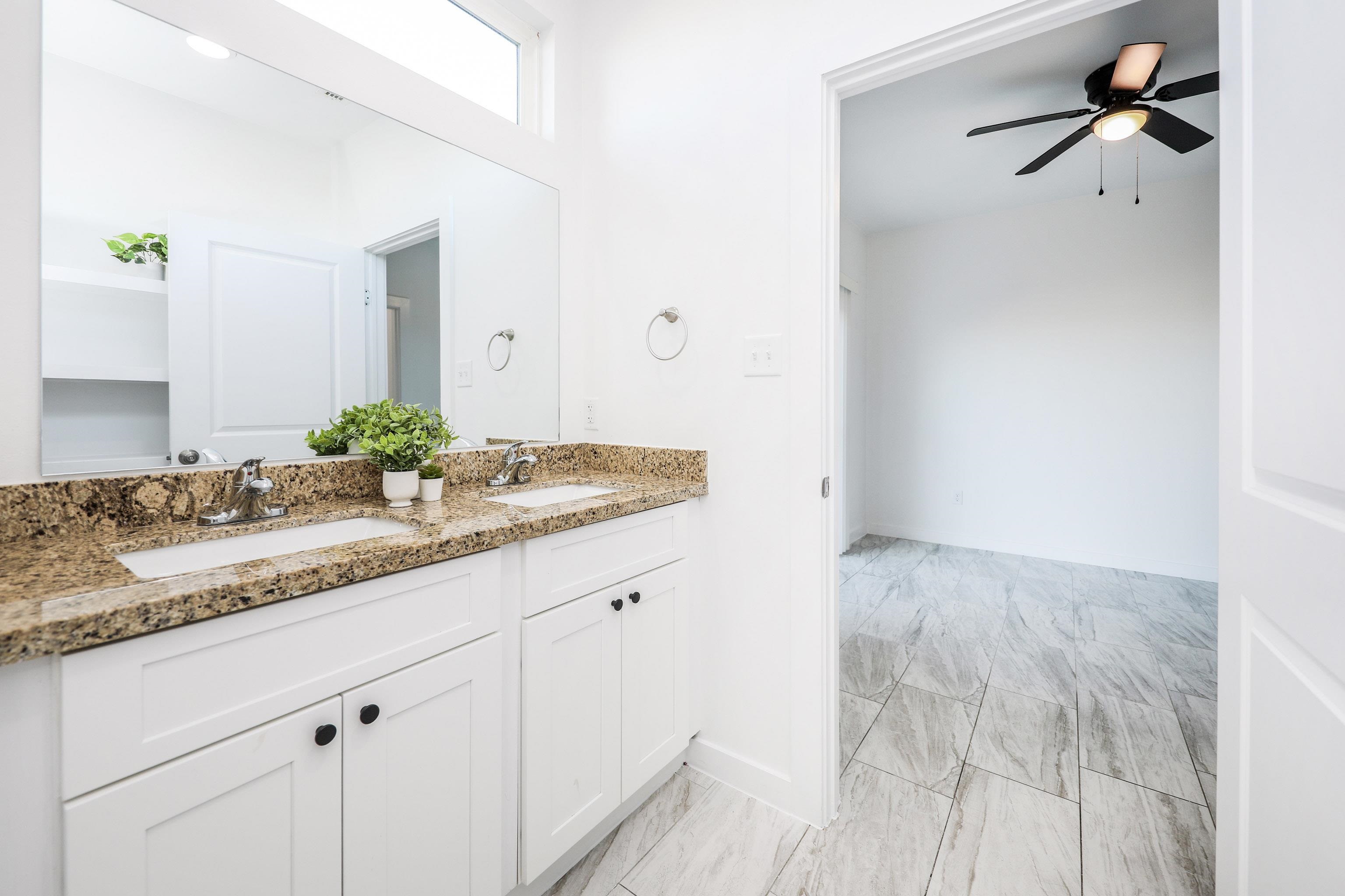 3911 Casa Blanca Lake Rd Unit: 2