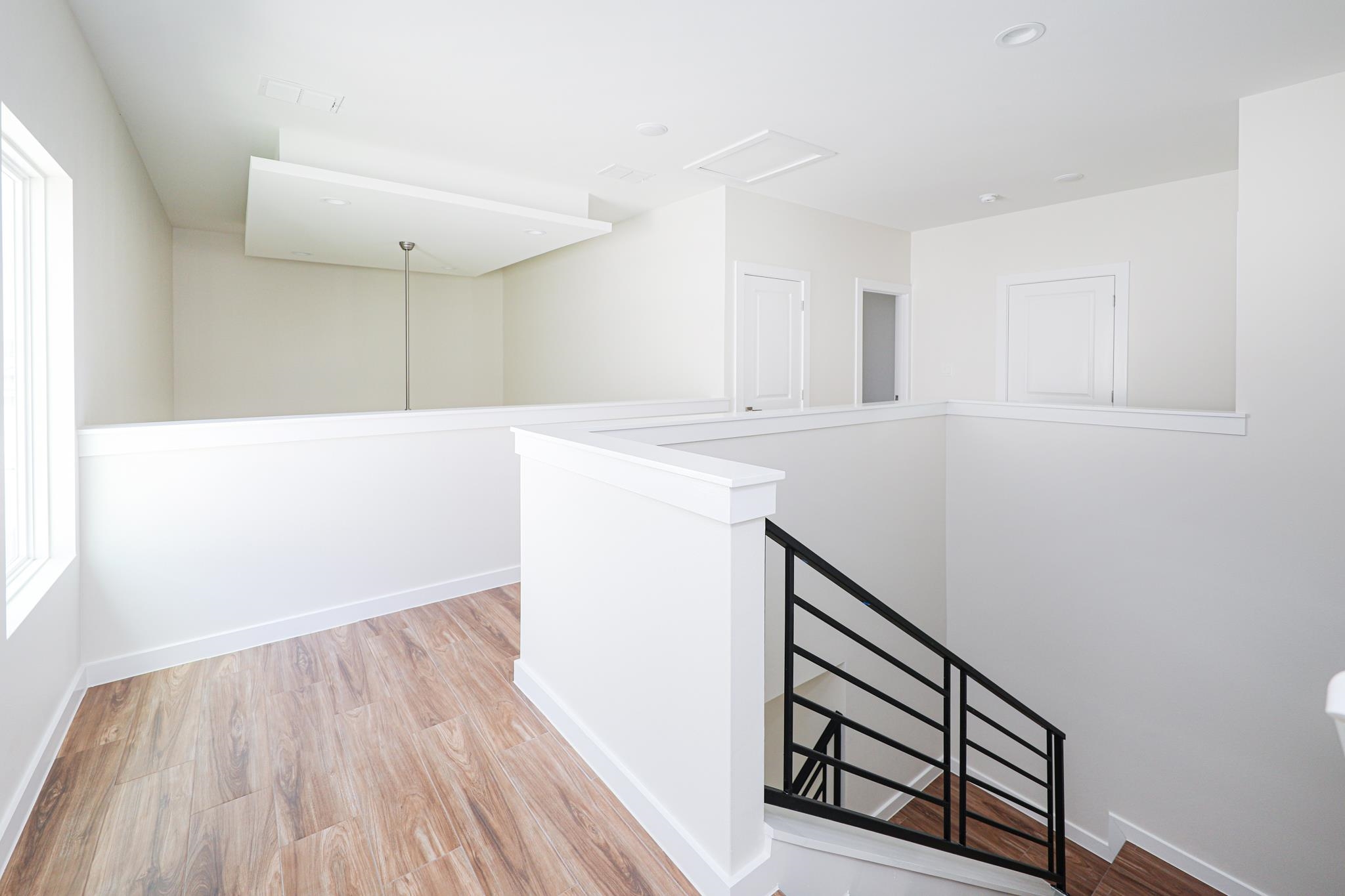 7525 Cresta Bella Street