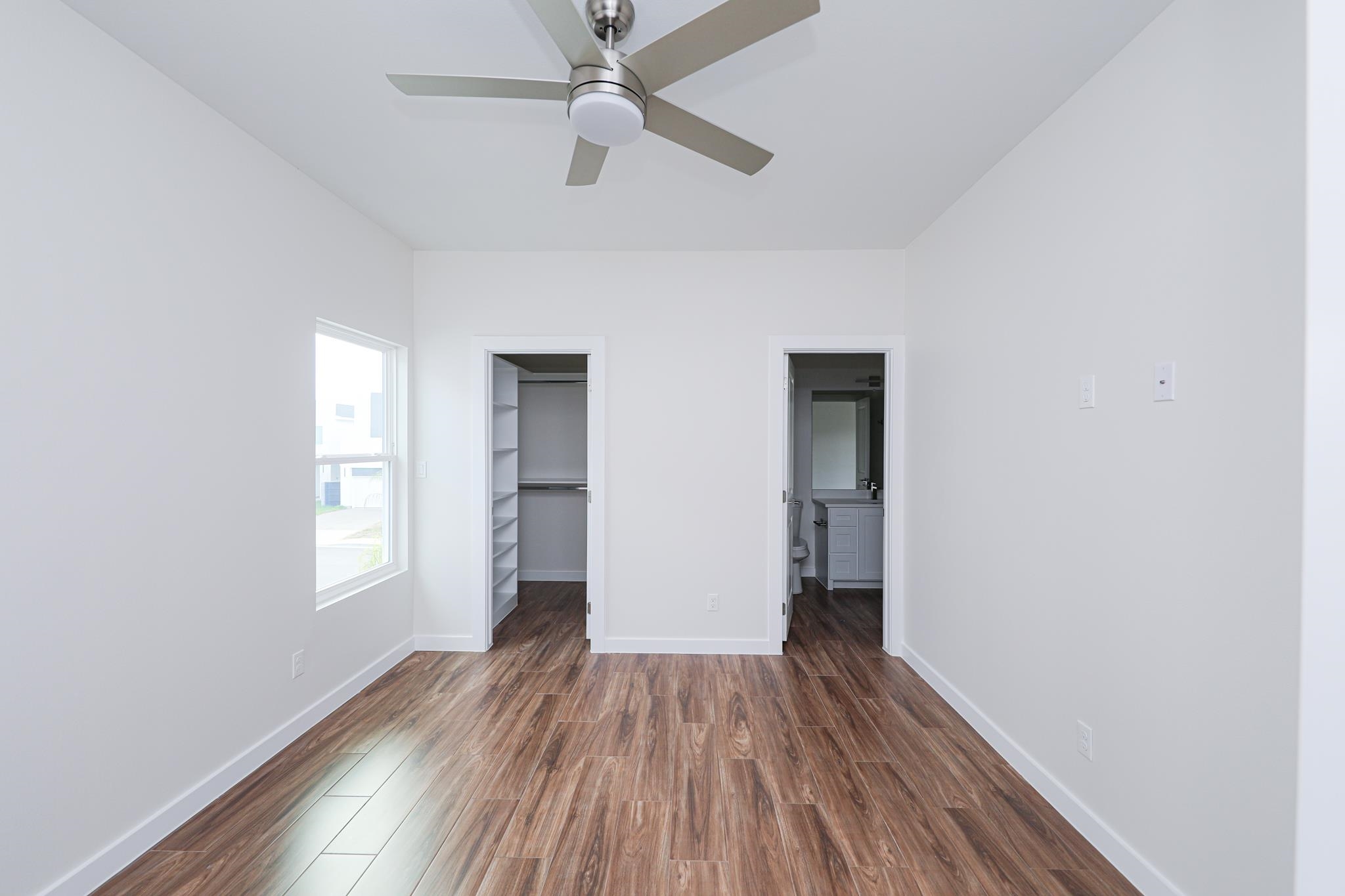 7525 Cresta Bella Street