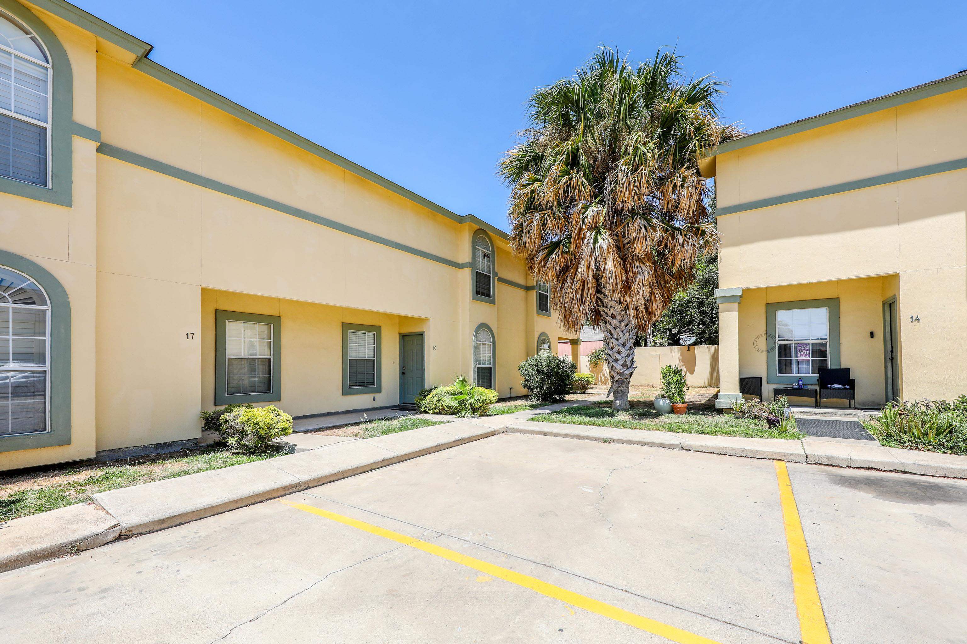 1000 Ranchway Dr Unit: 15